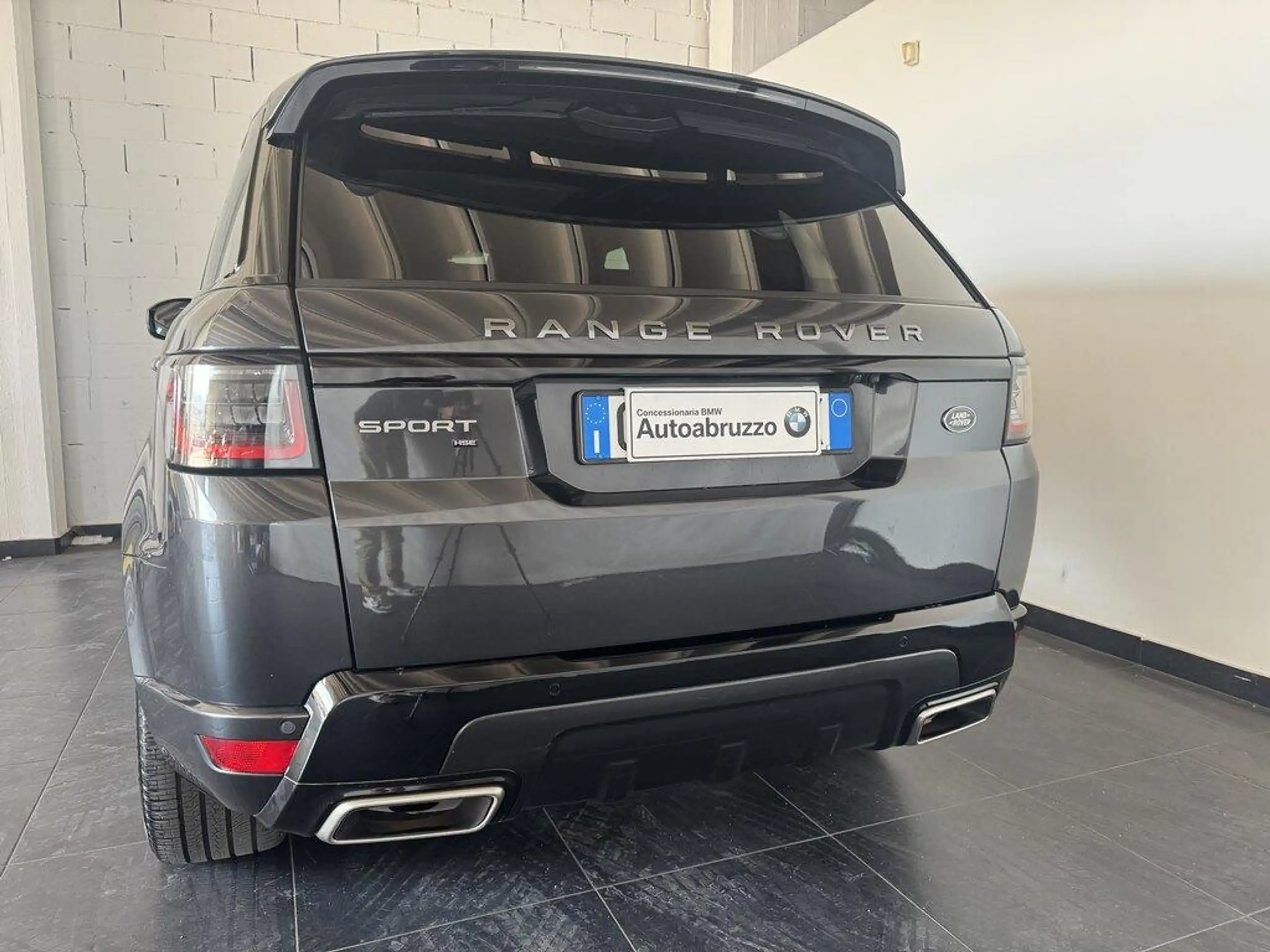 Land Rover - Range Rover Sport