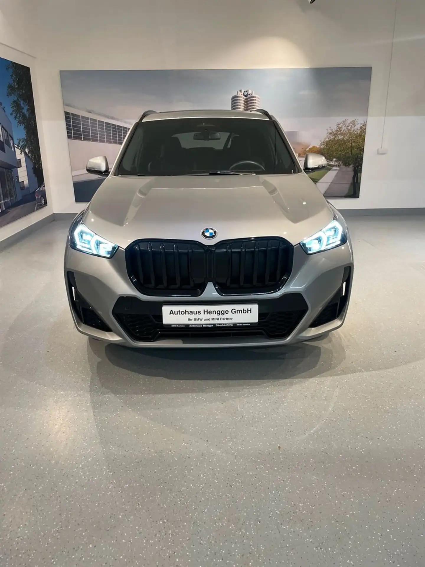 BMW - X1