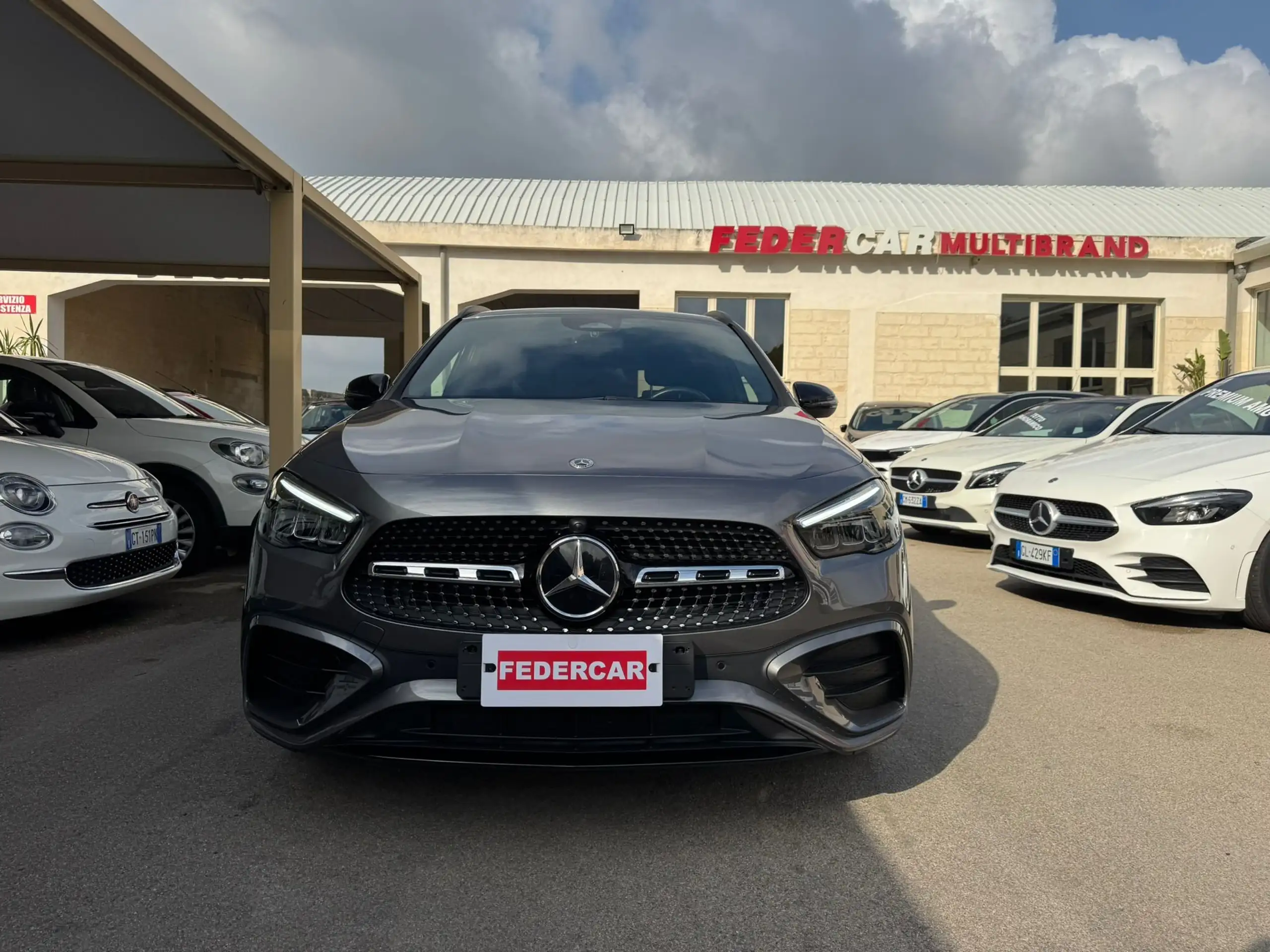 Mercedes-Benz - GLA 200