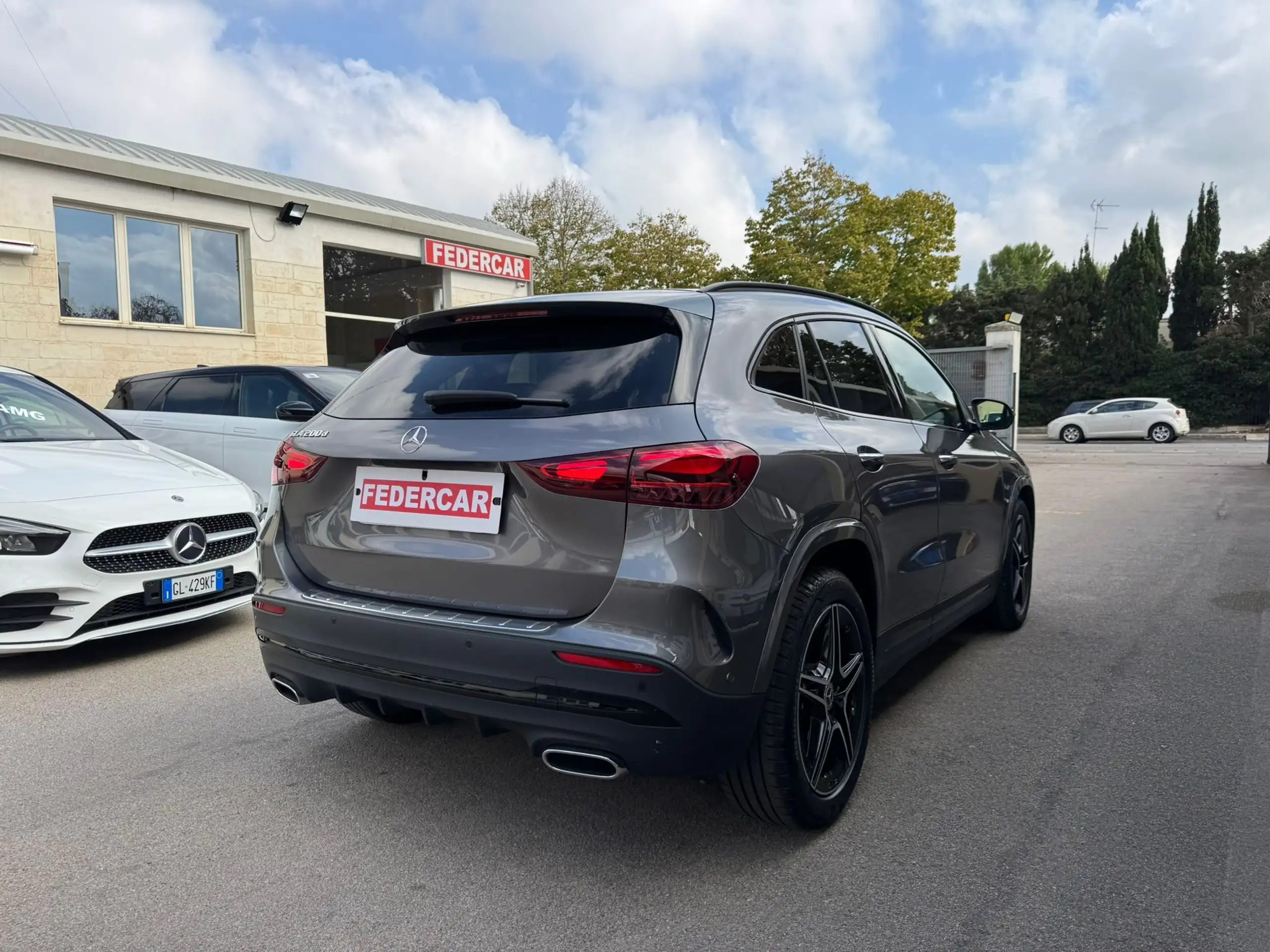 Mercedes-Benz - GLA 200