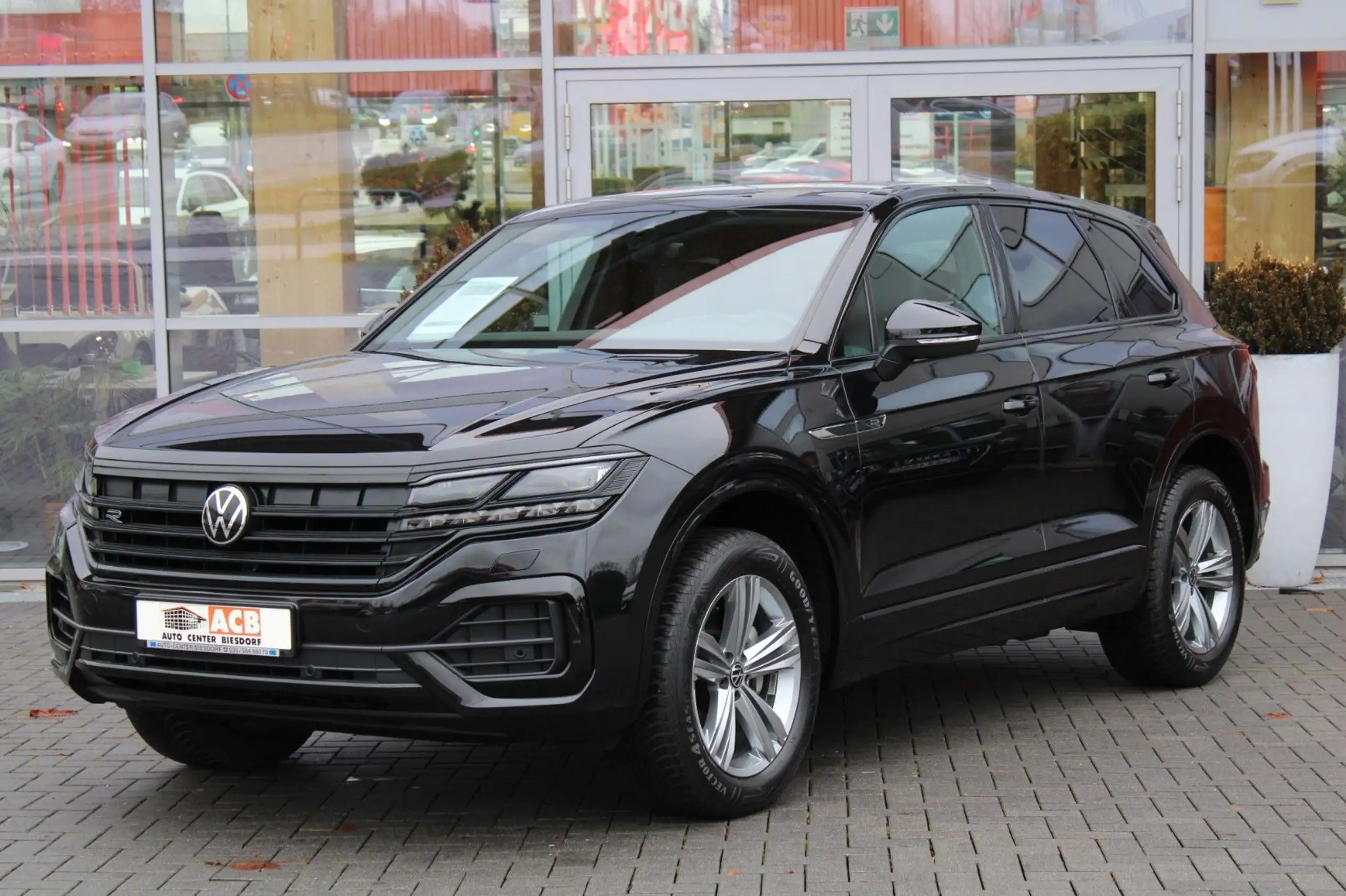 Volkswagen - Touareg