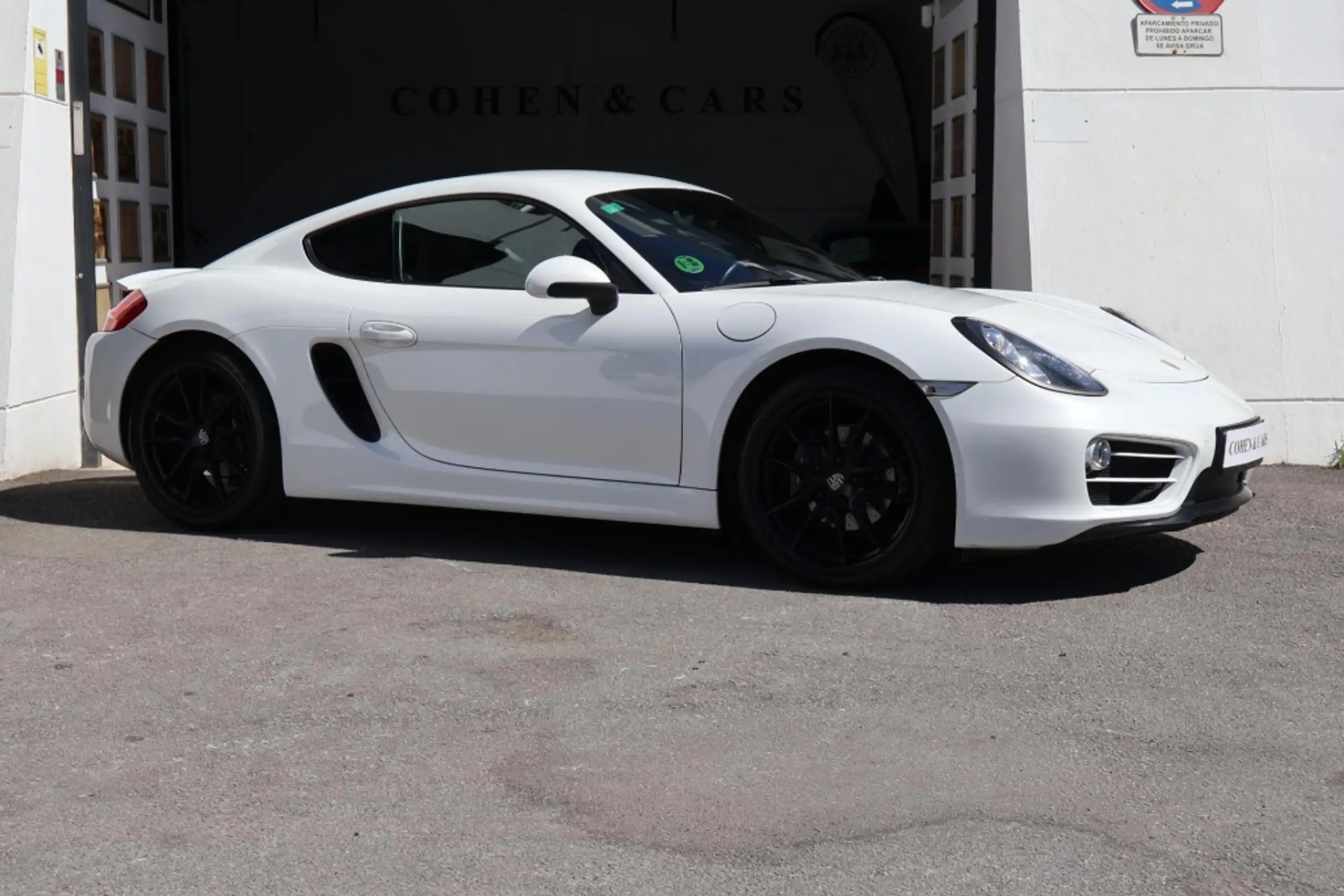 Porsche - Cayman