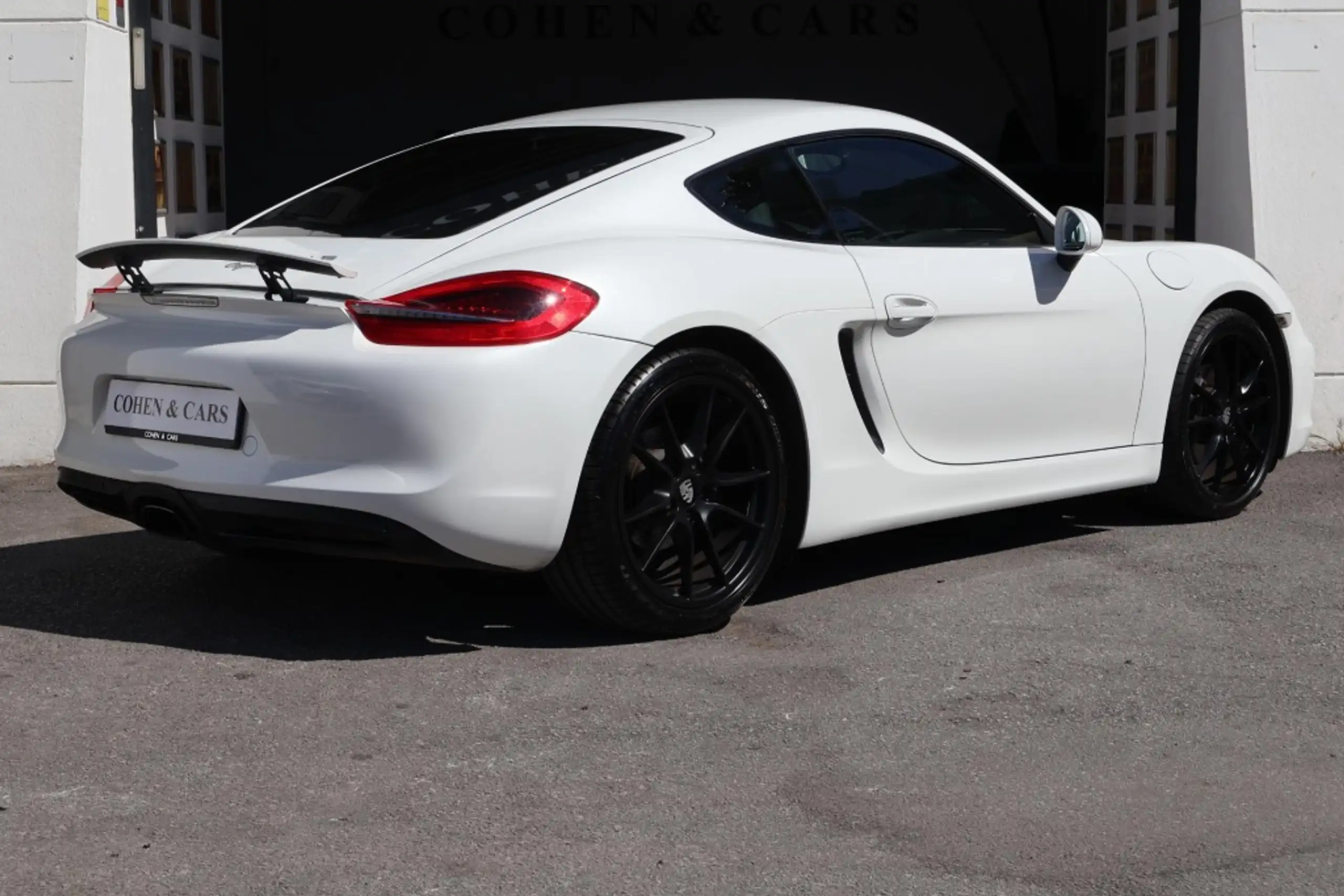 Porsche - Cayman