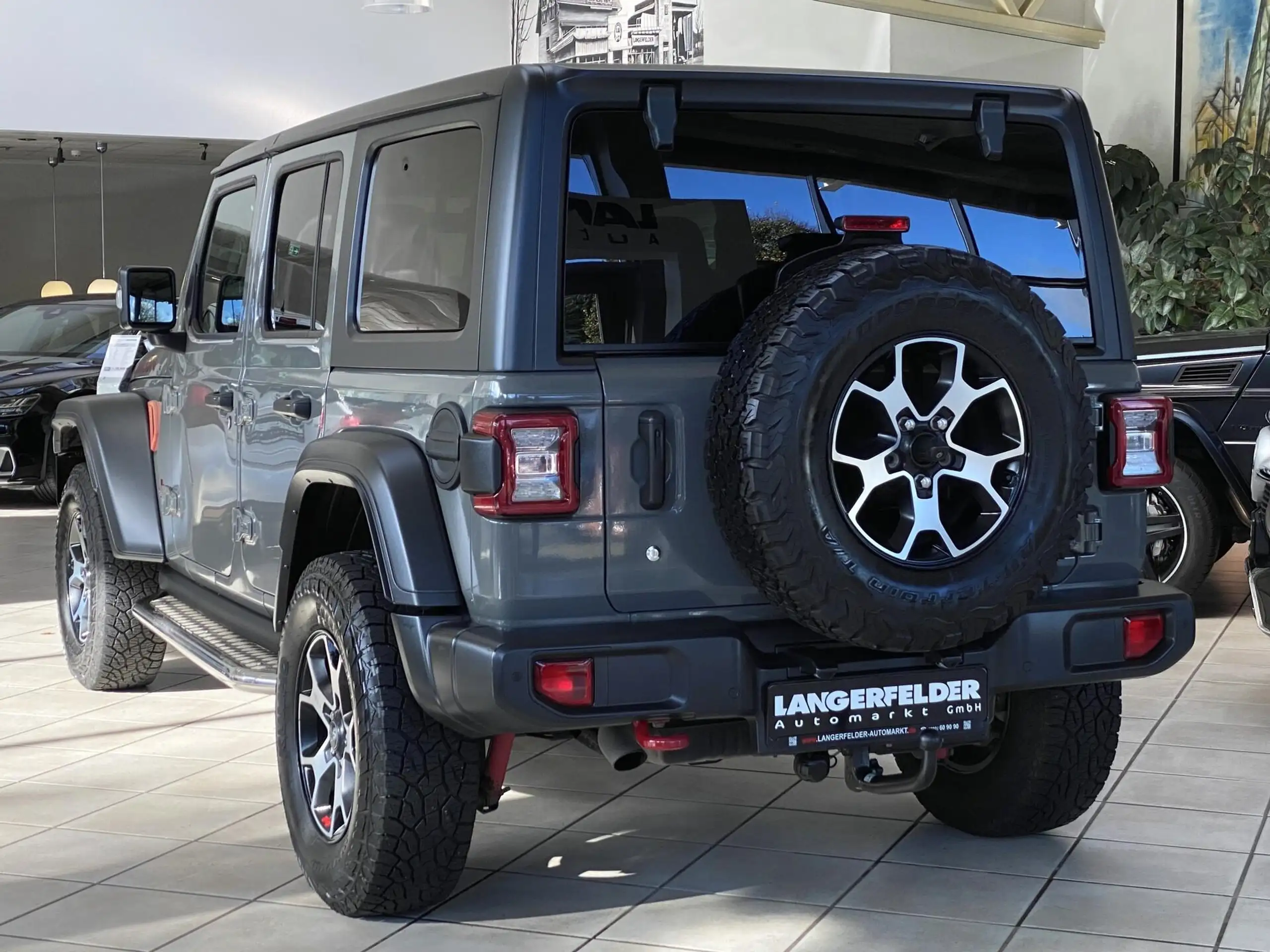 Jeep - Wrangler