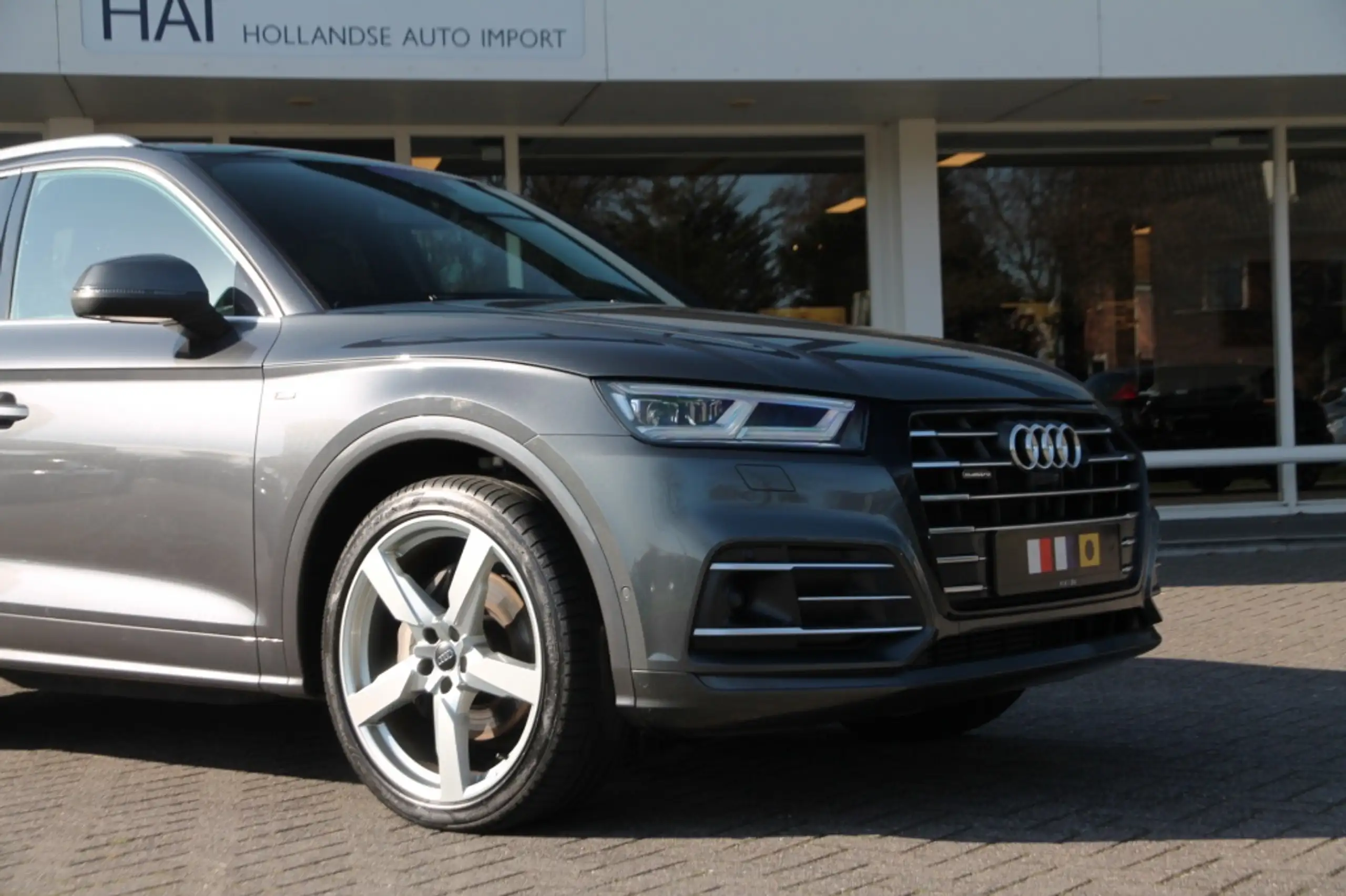 Audi - Q5