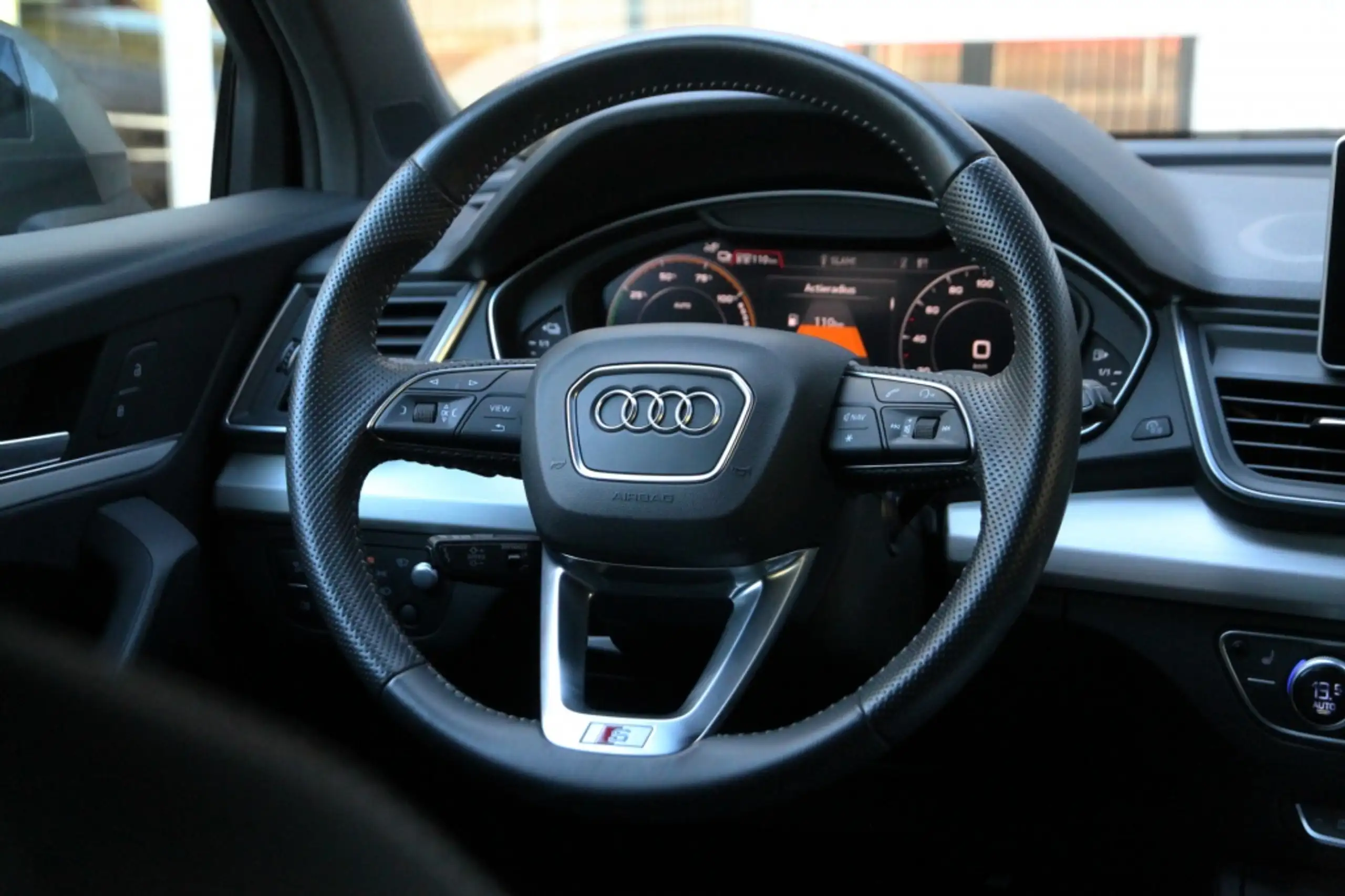 Audi - Q5