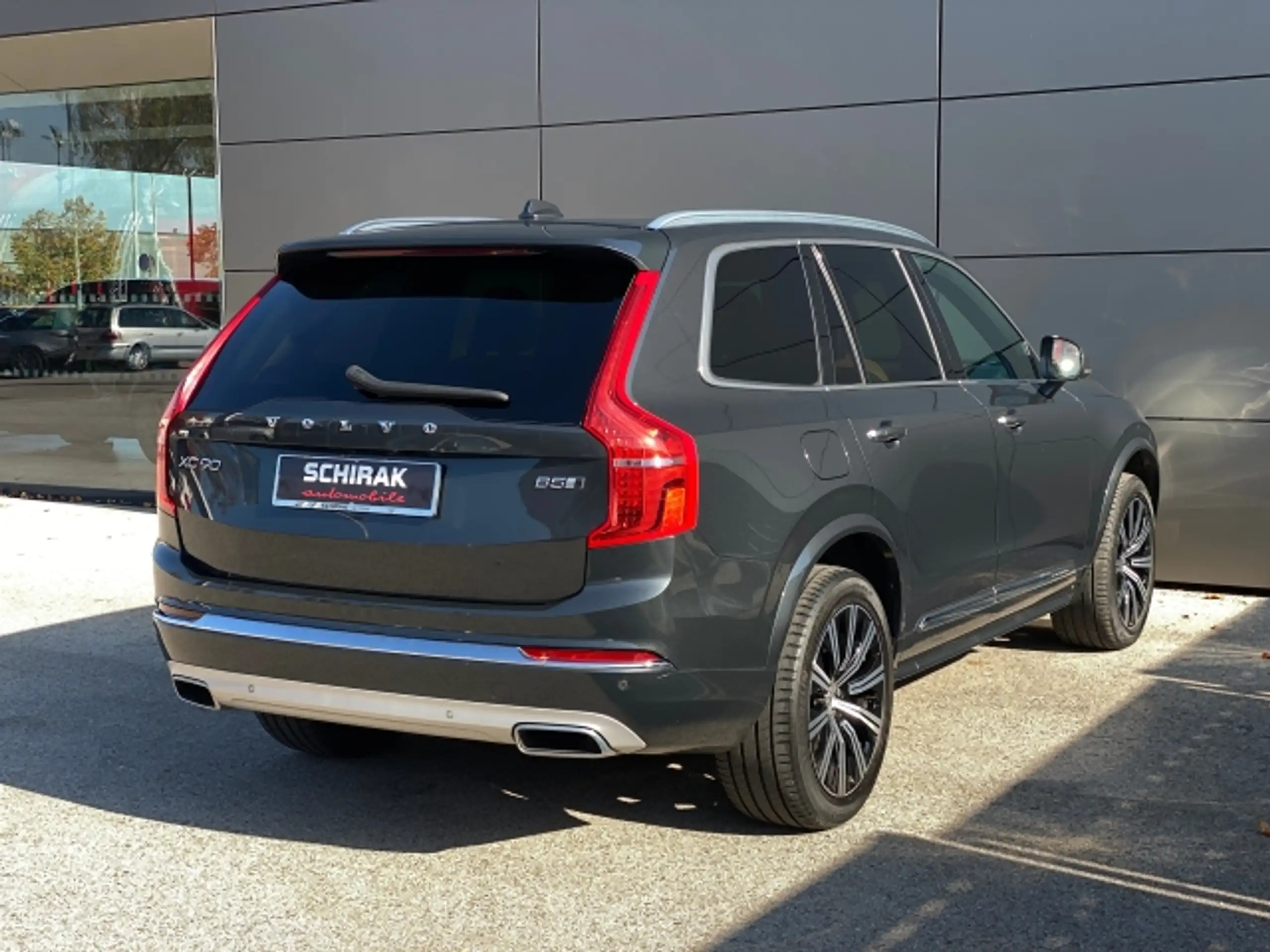 Volvo - XC90