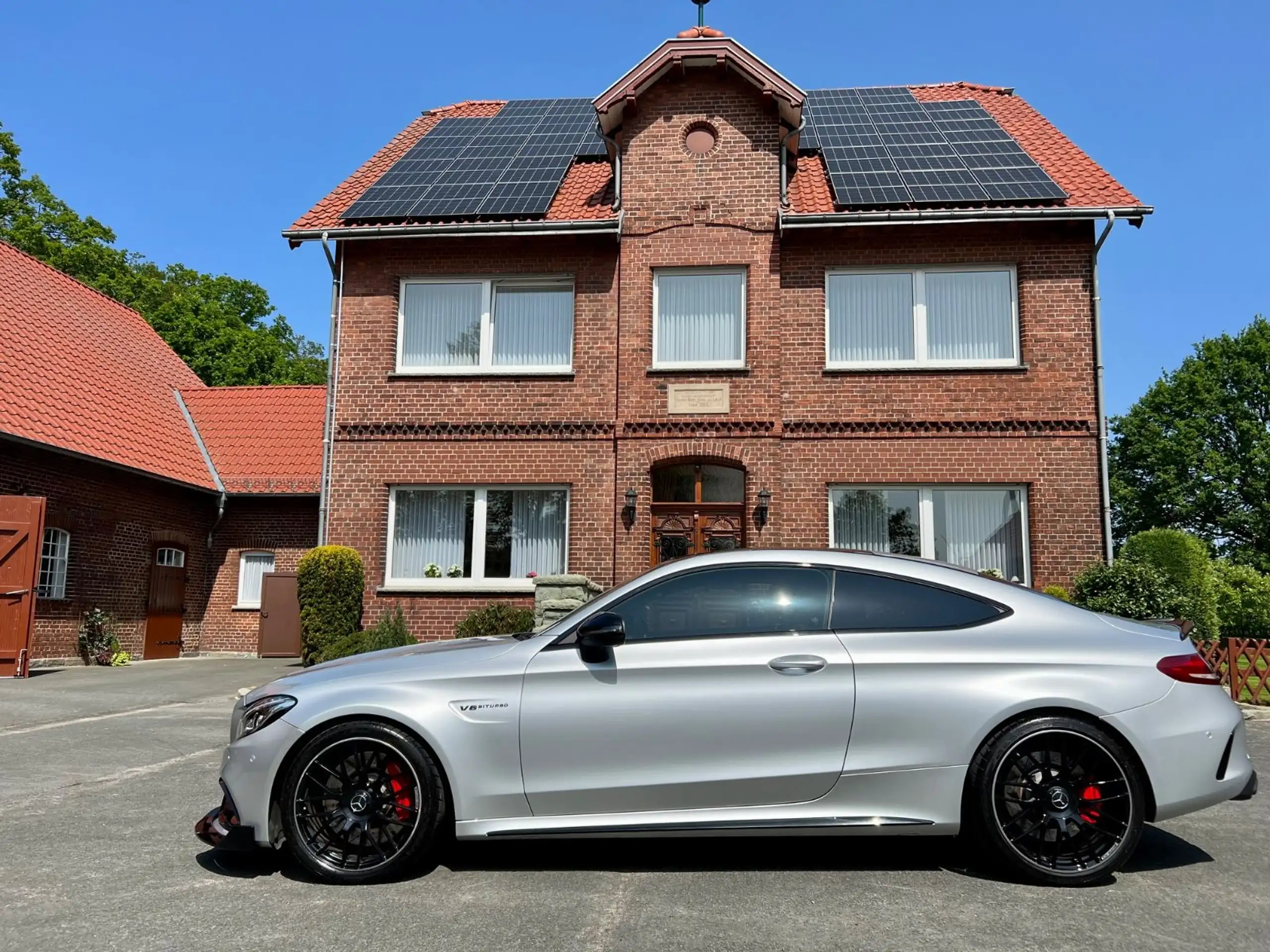 Mercedes-Benz - C 63 AMG