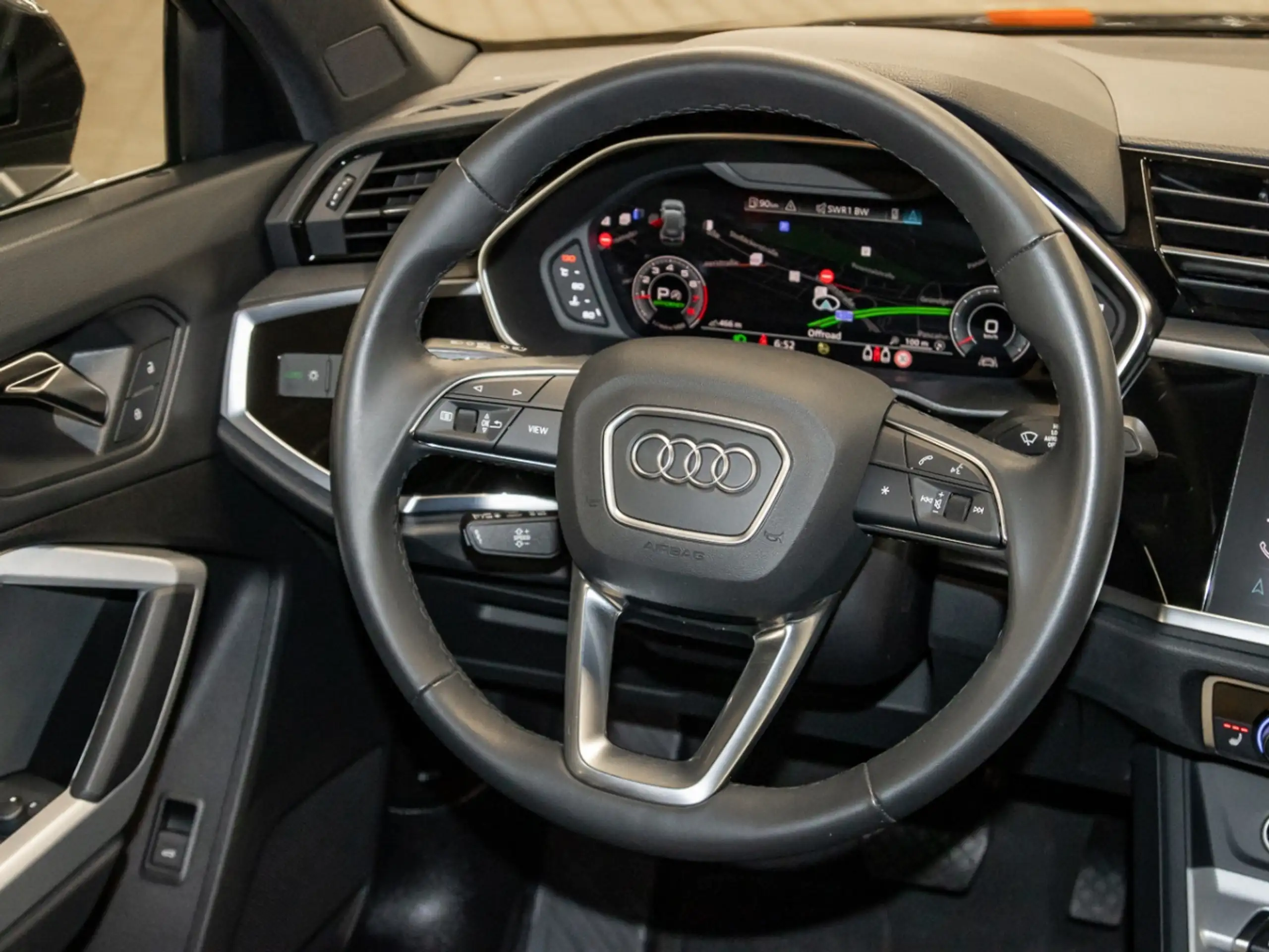 Audi - Q3