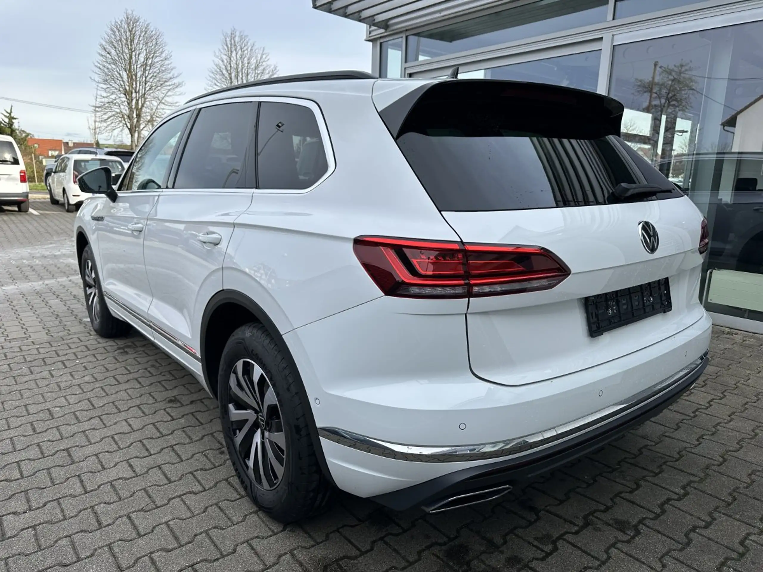 Volkswagen - Touareg