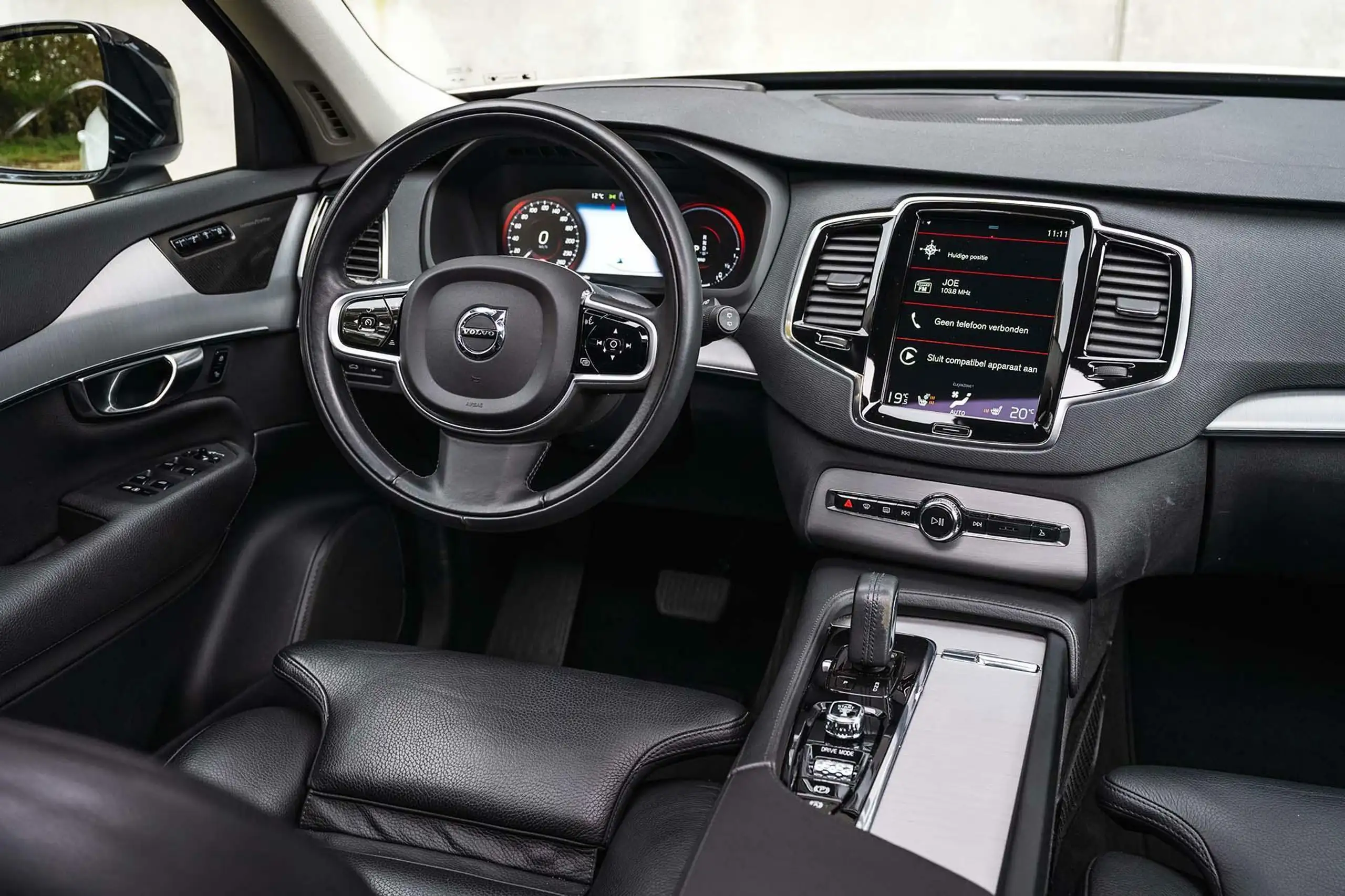 Volvo - XC90