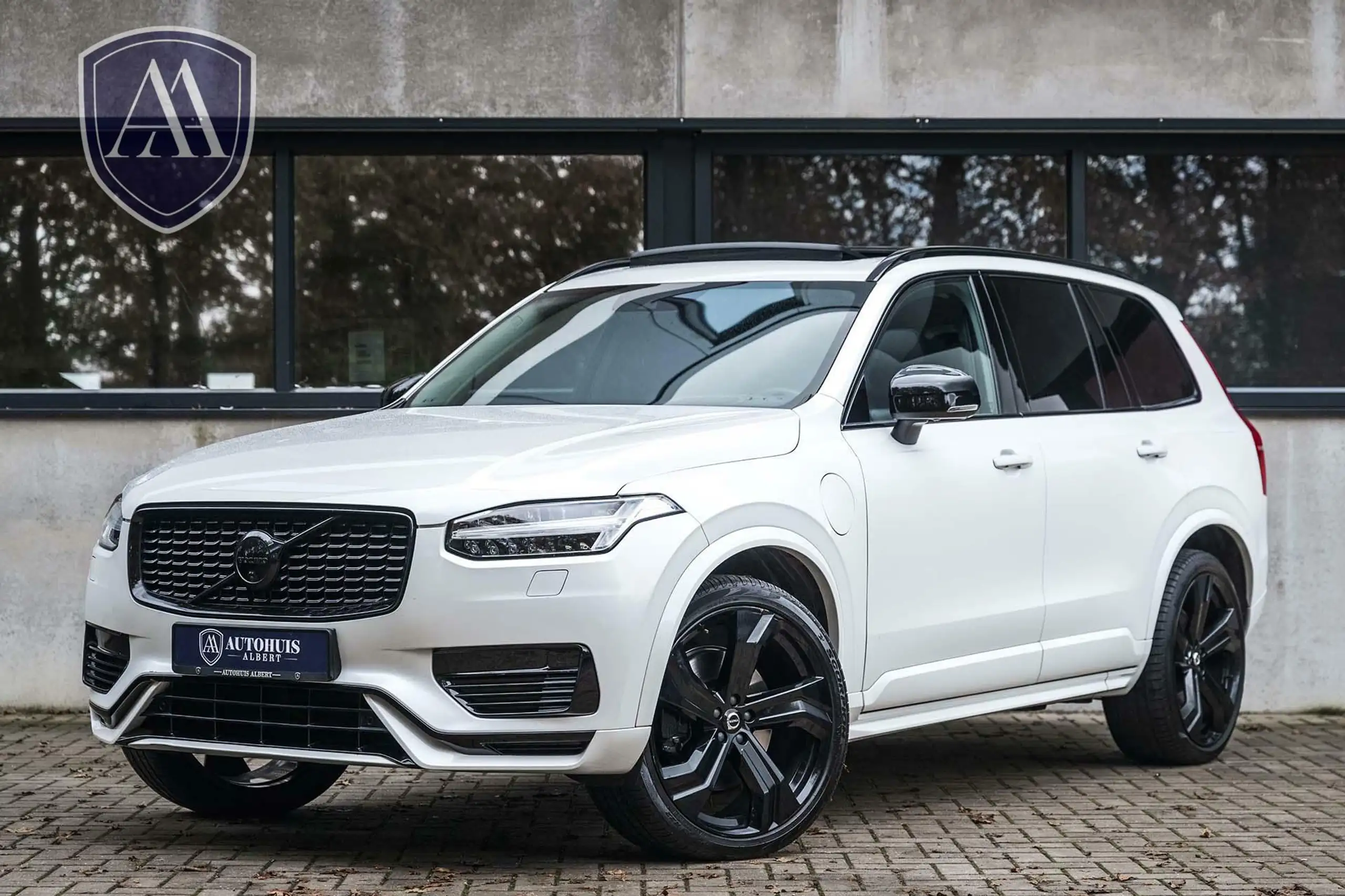 Volvo - XC90