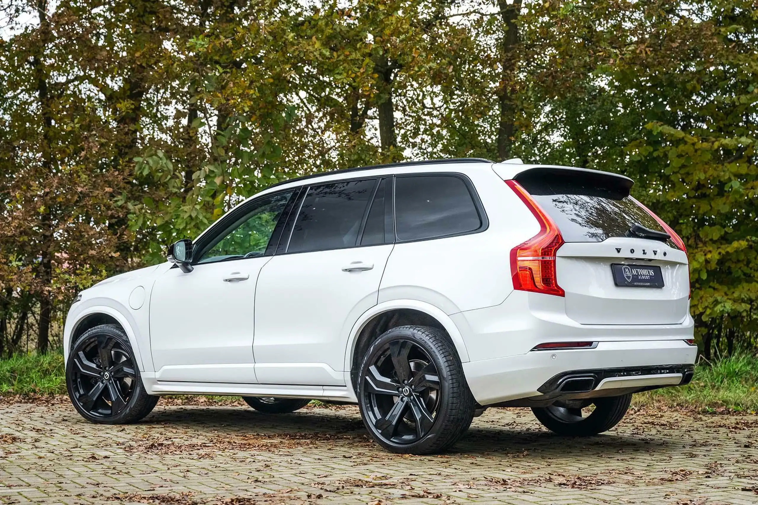 Volvo - XC90