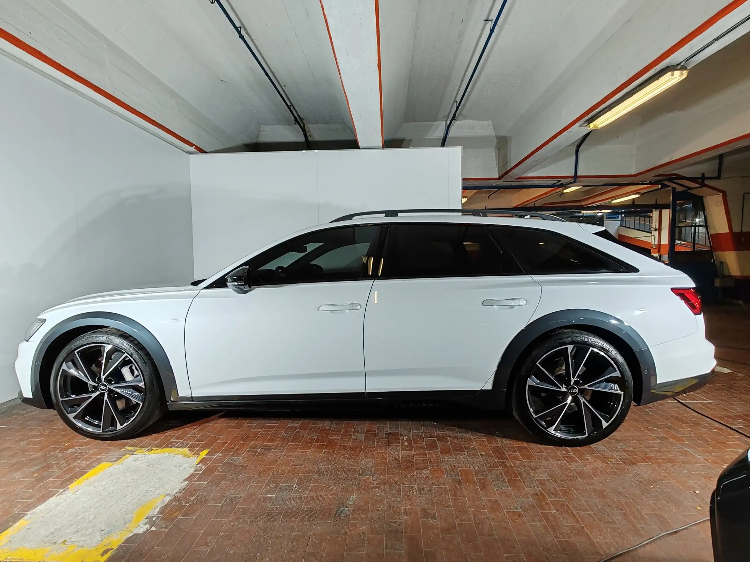 Audi - A6 allroad