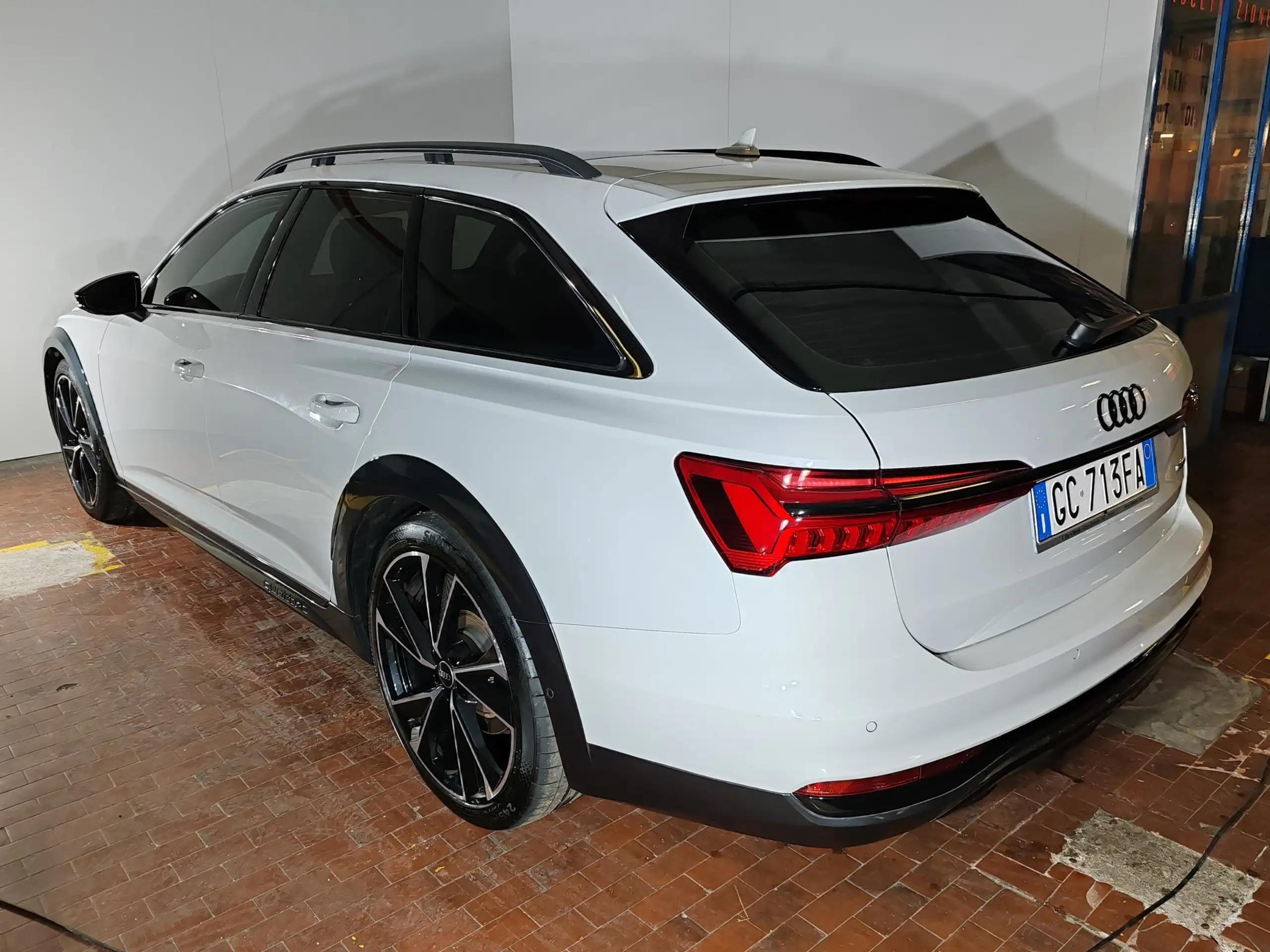 Audi - A6 allroad