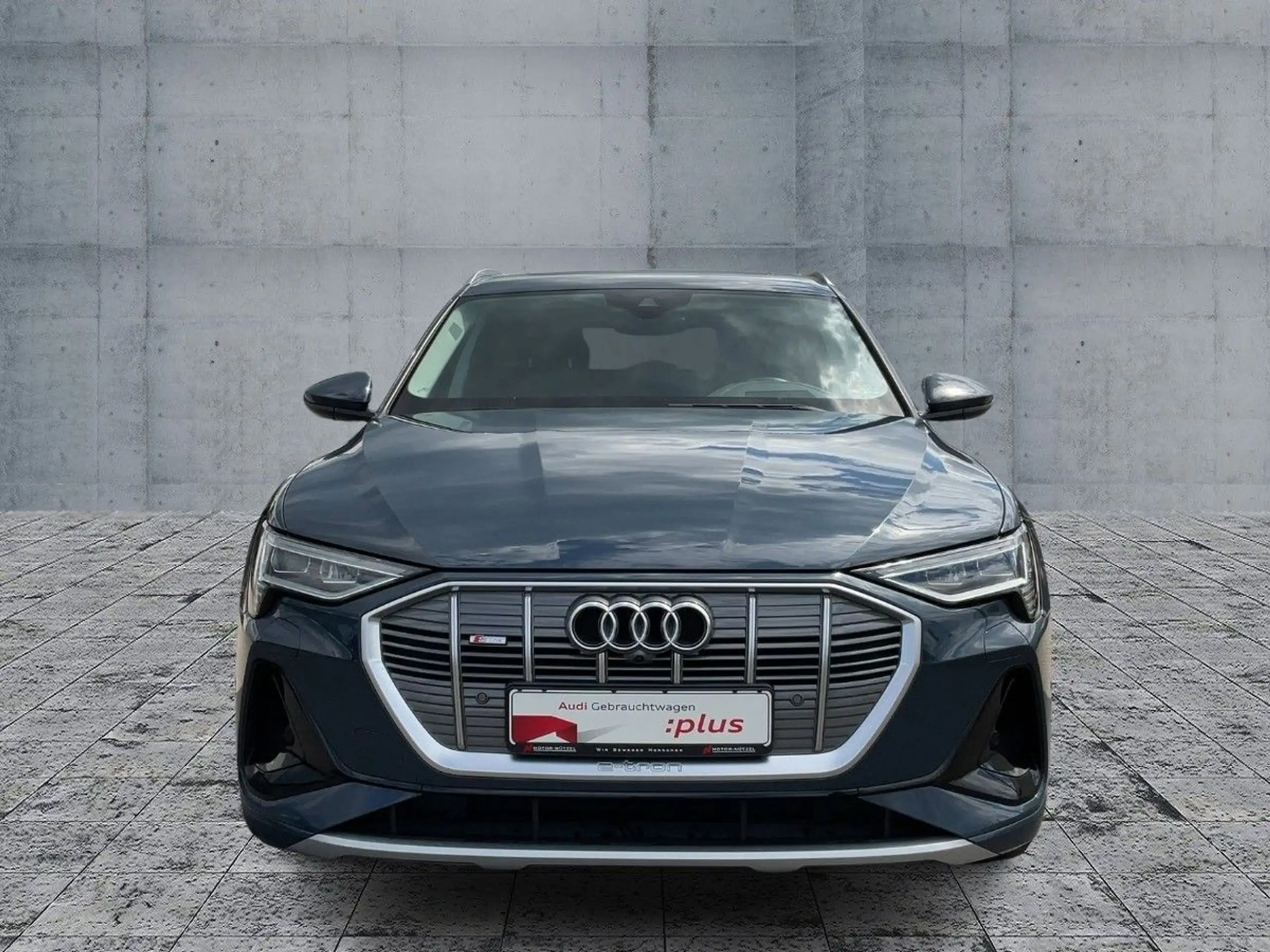 Audi - e-tron