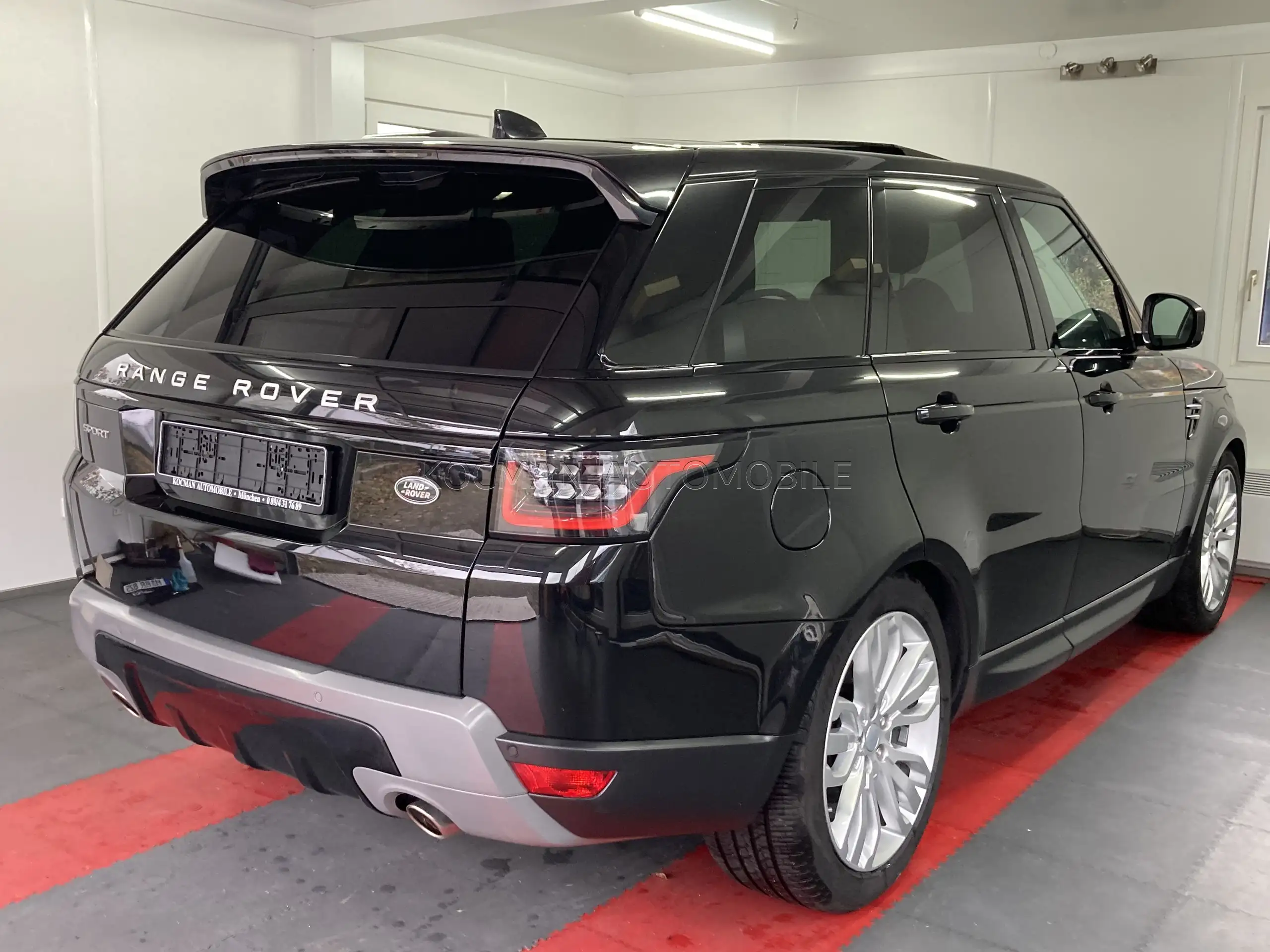 Land Rover - Range Rover Sport