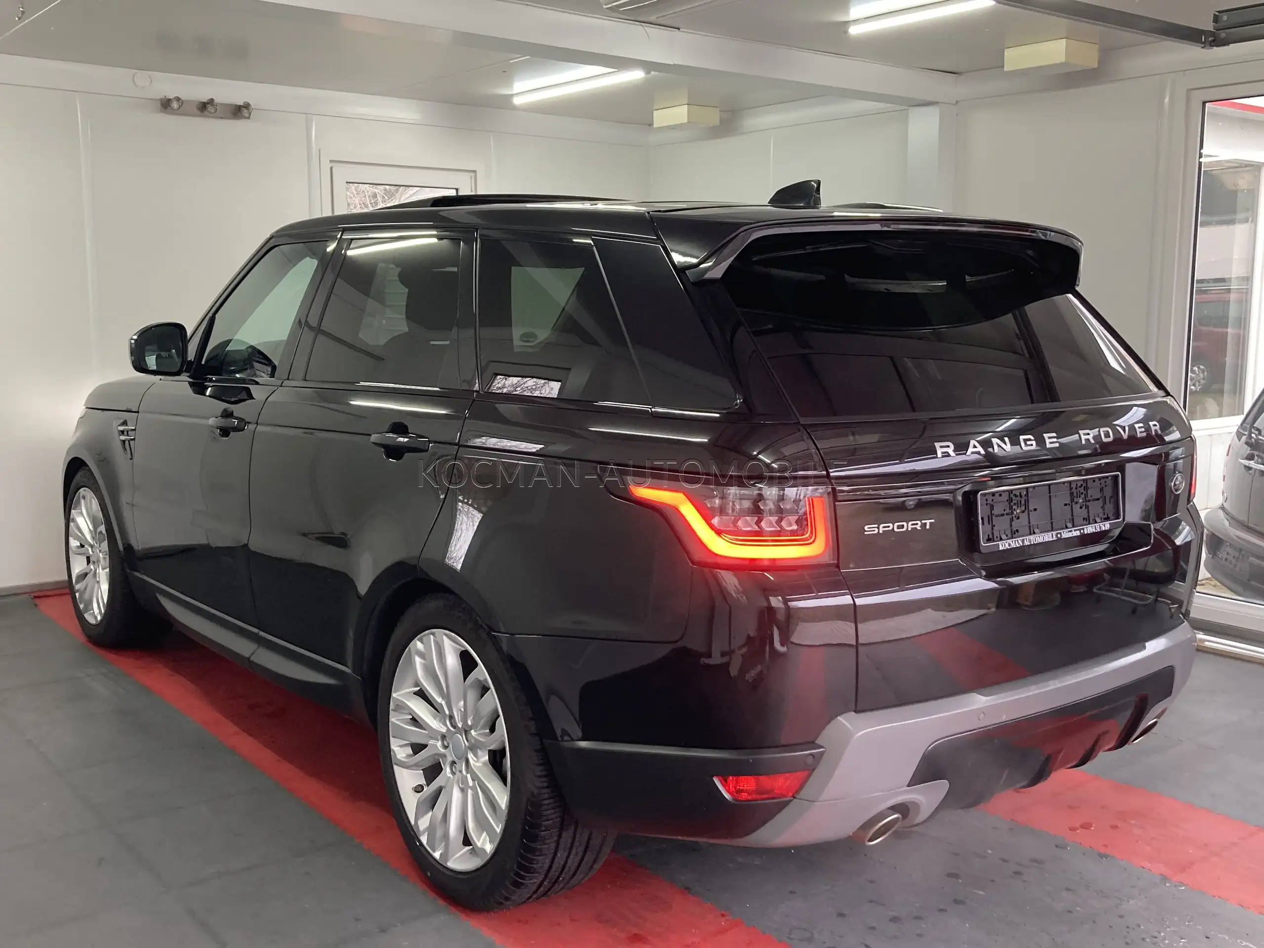 Land Rover - Range Rover Sport