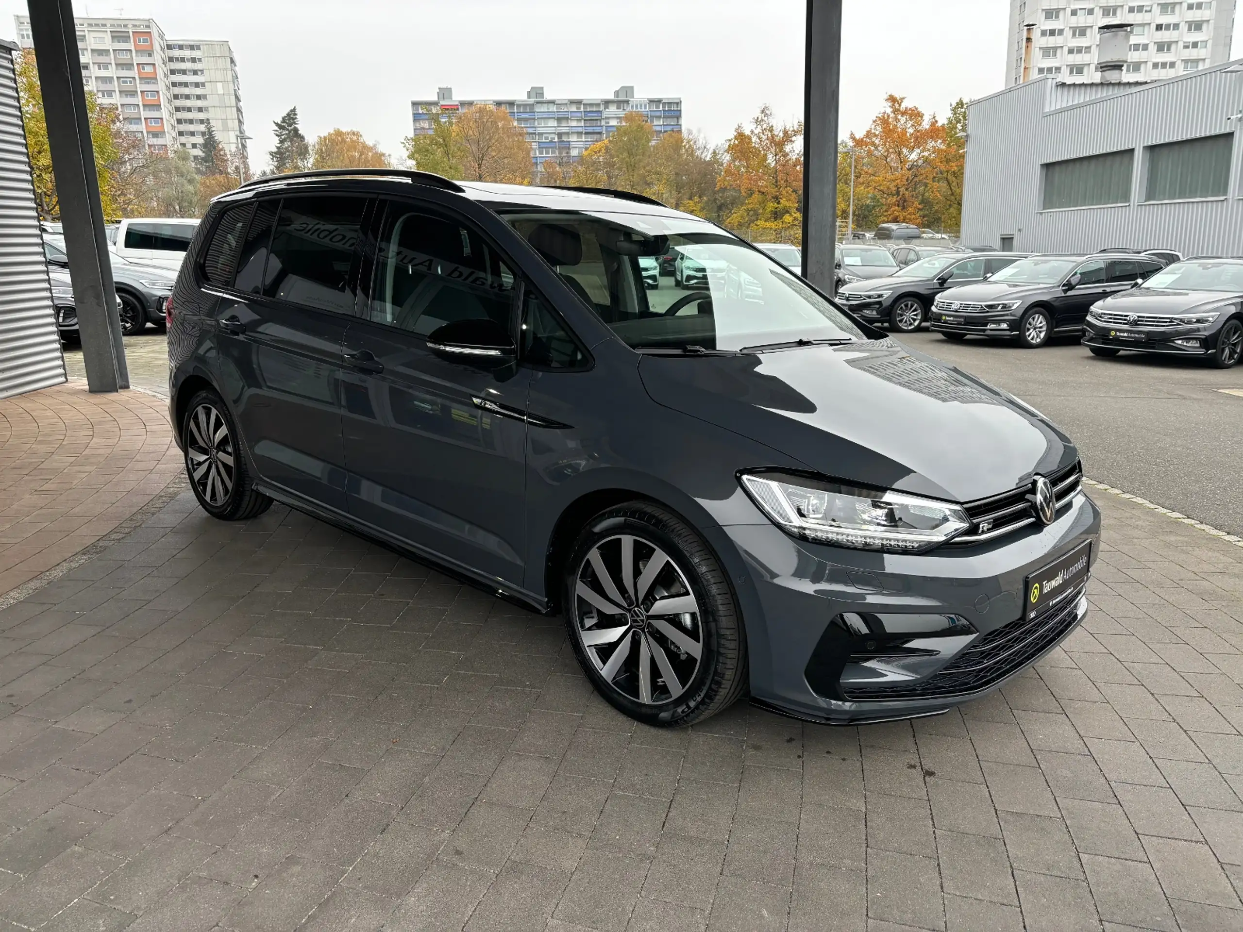 Volkswagen - Touran