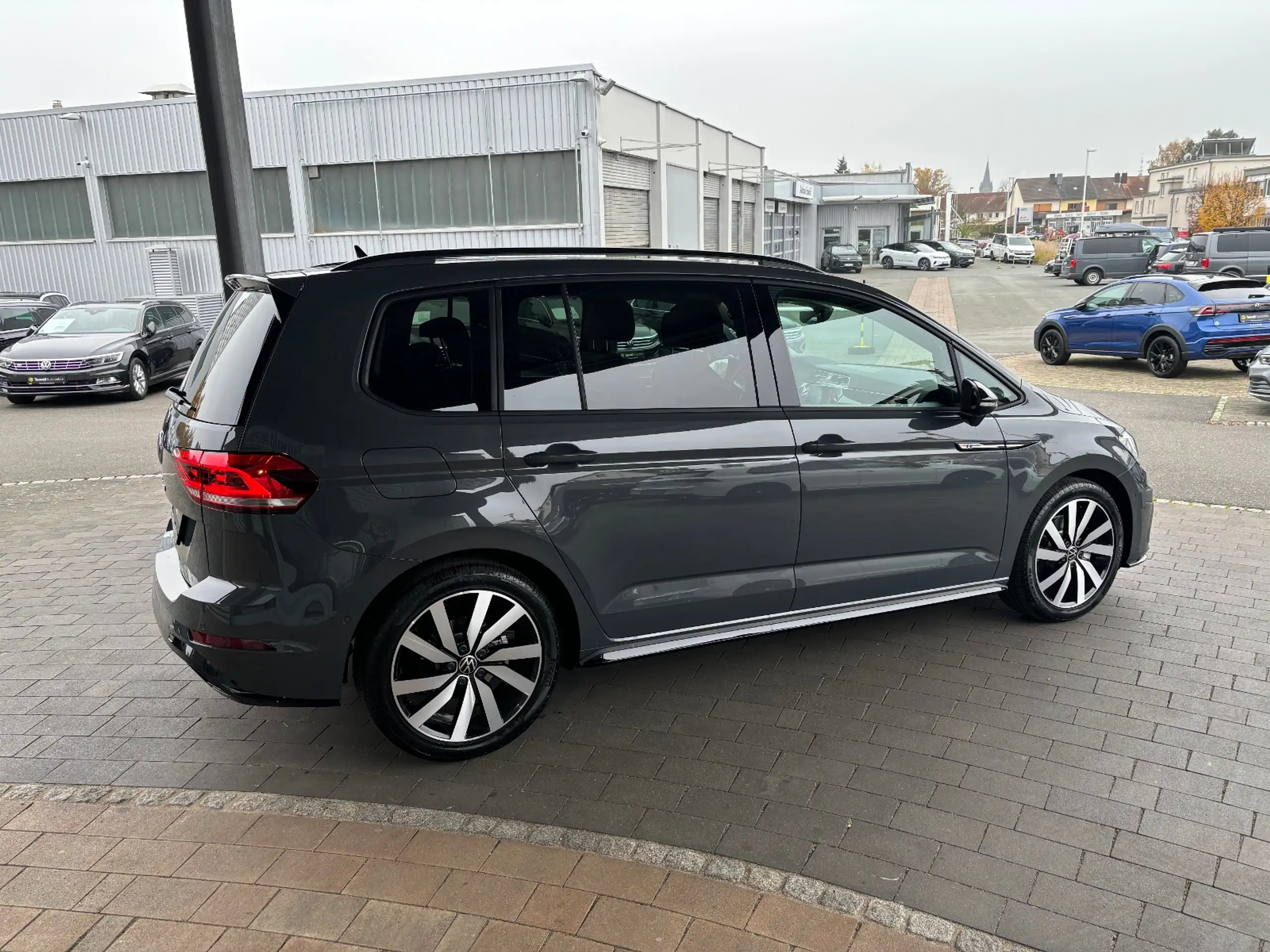 Volkswagen - Touran