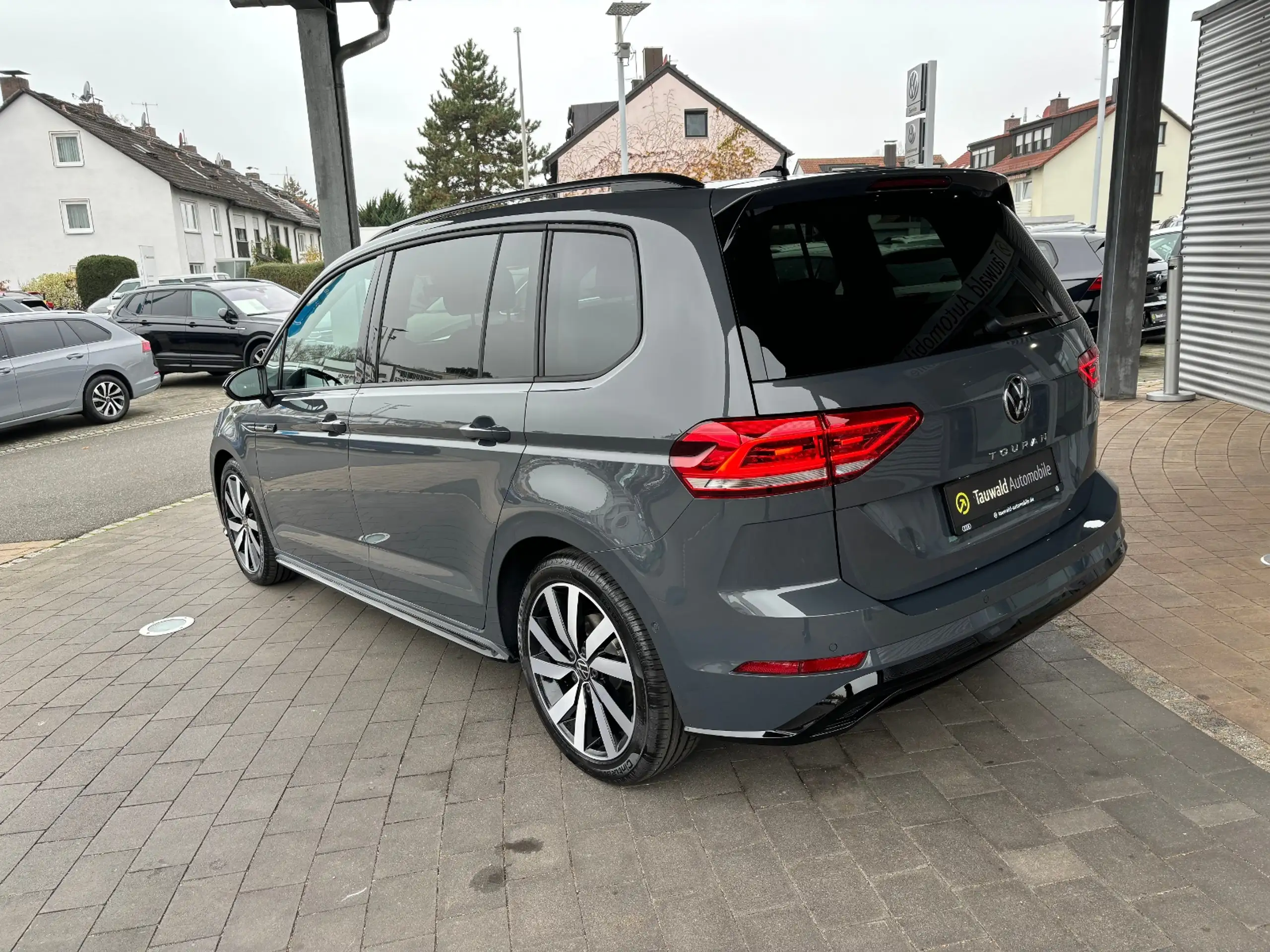 Volkswagen - Touran