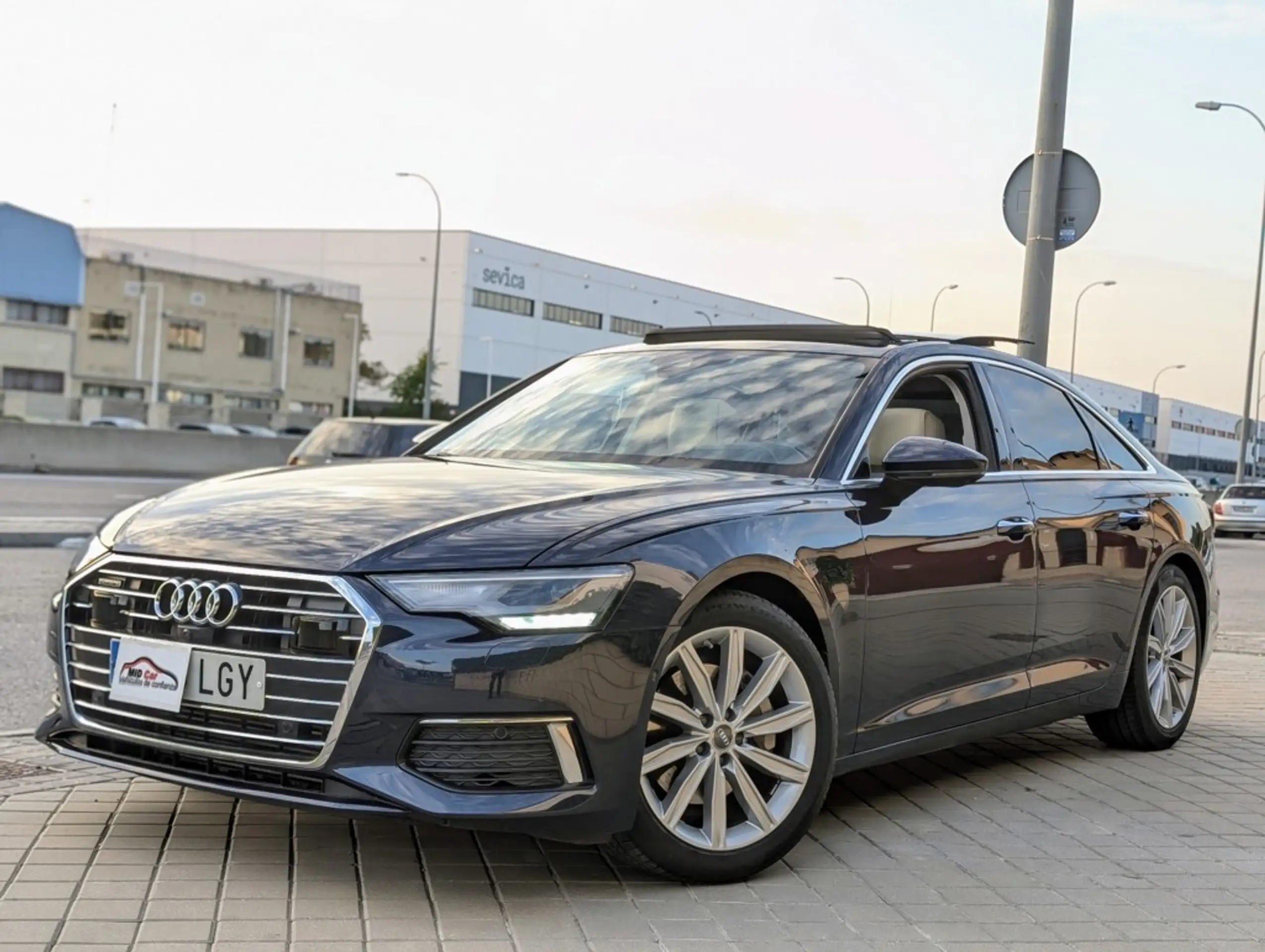 Audi - A6