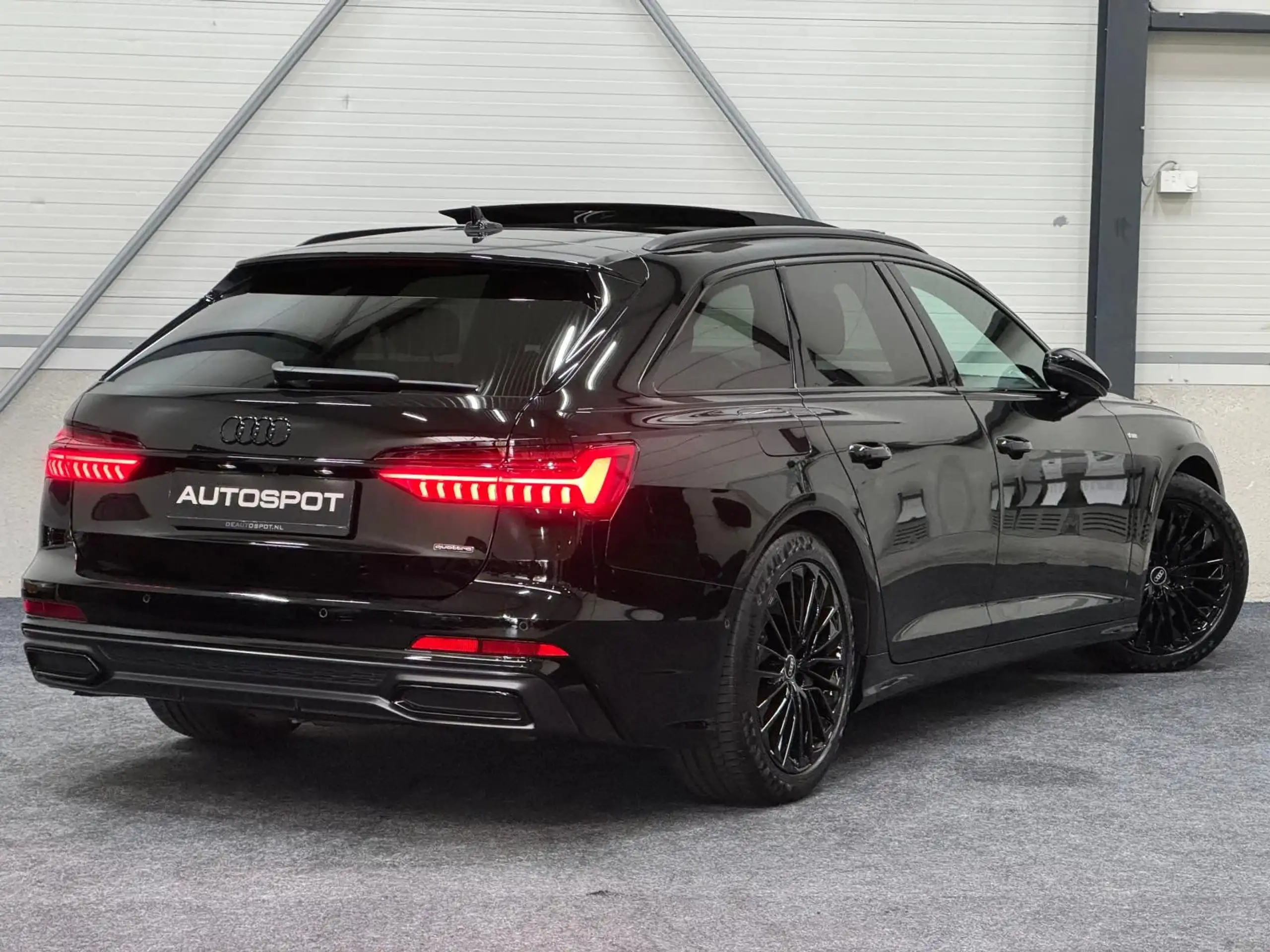 Audi - A6