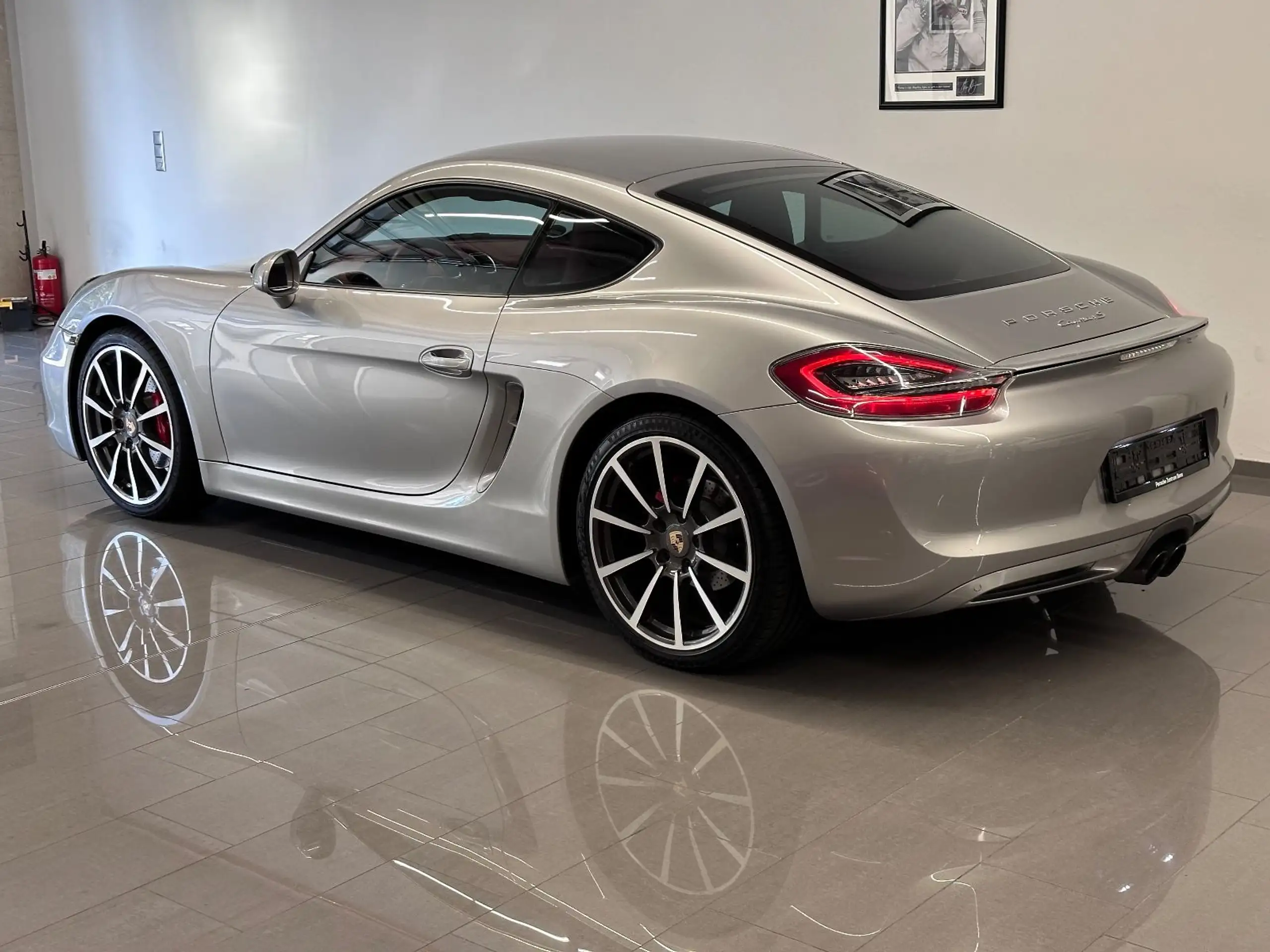 Porsche - Cayman