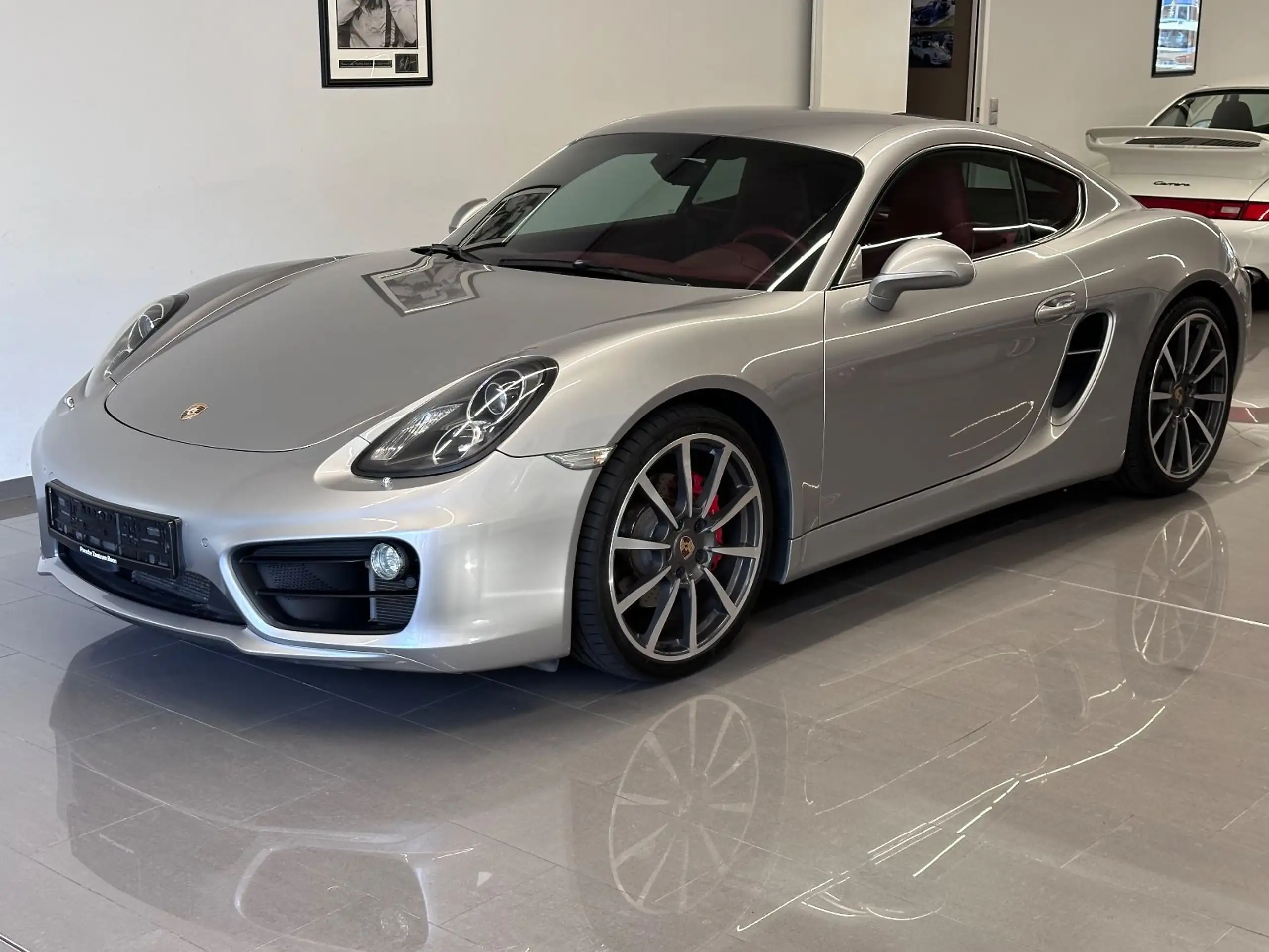 Porsche - Cayman