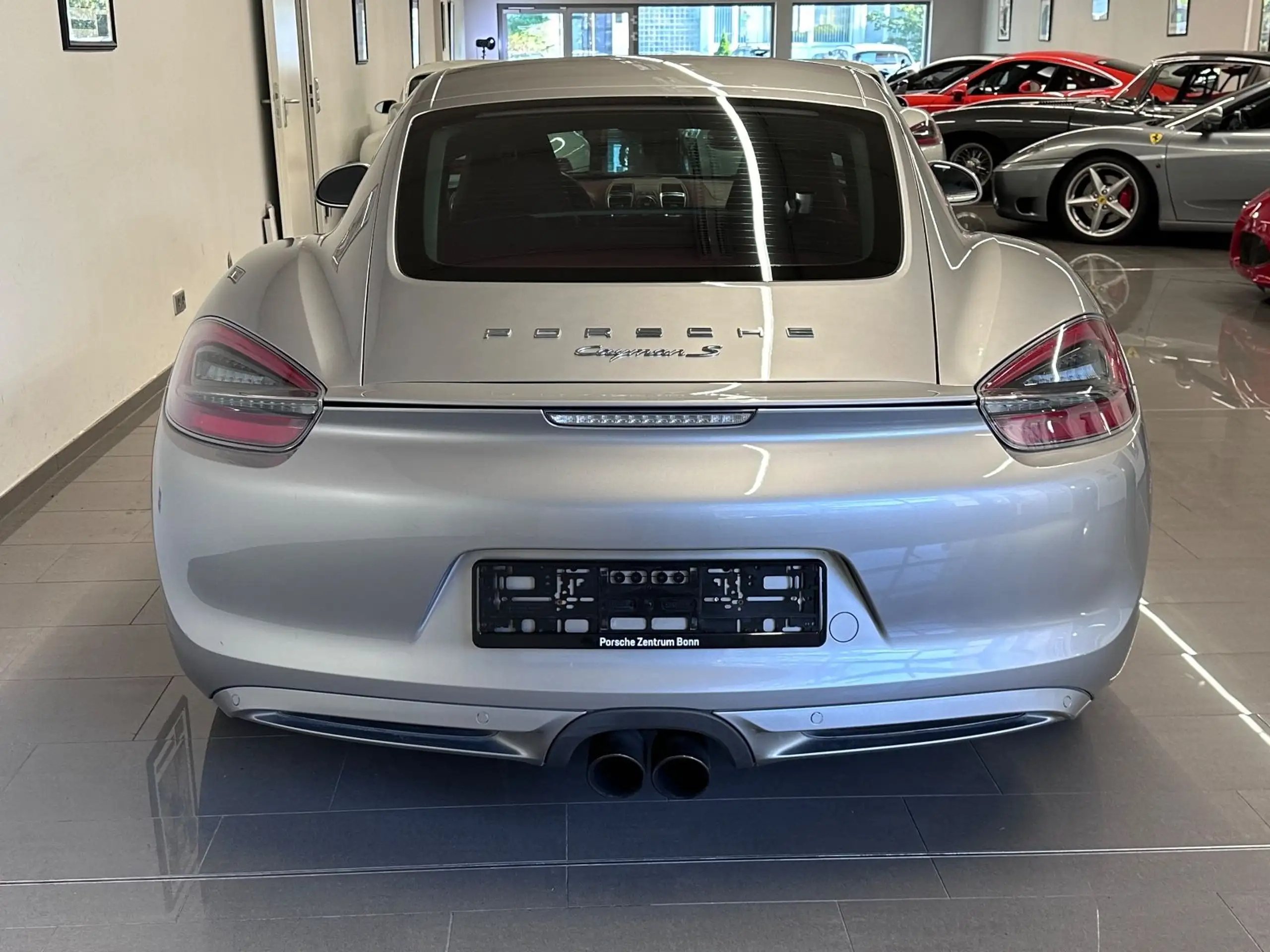 Porsche - Cayman