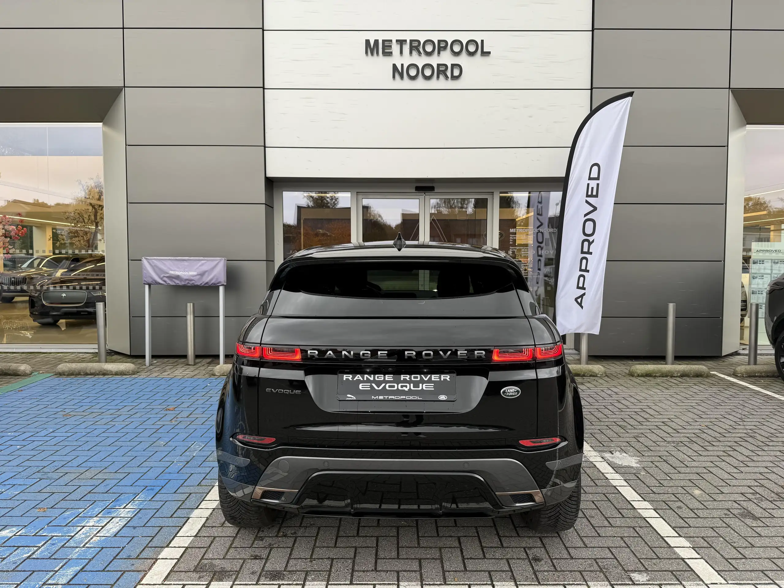 Land Rover - Range Rover Evoque