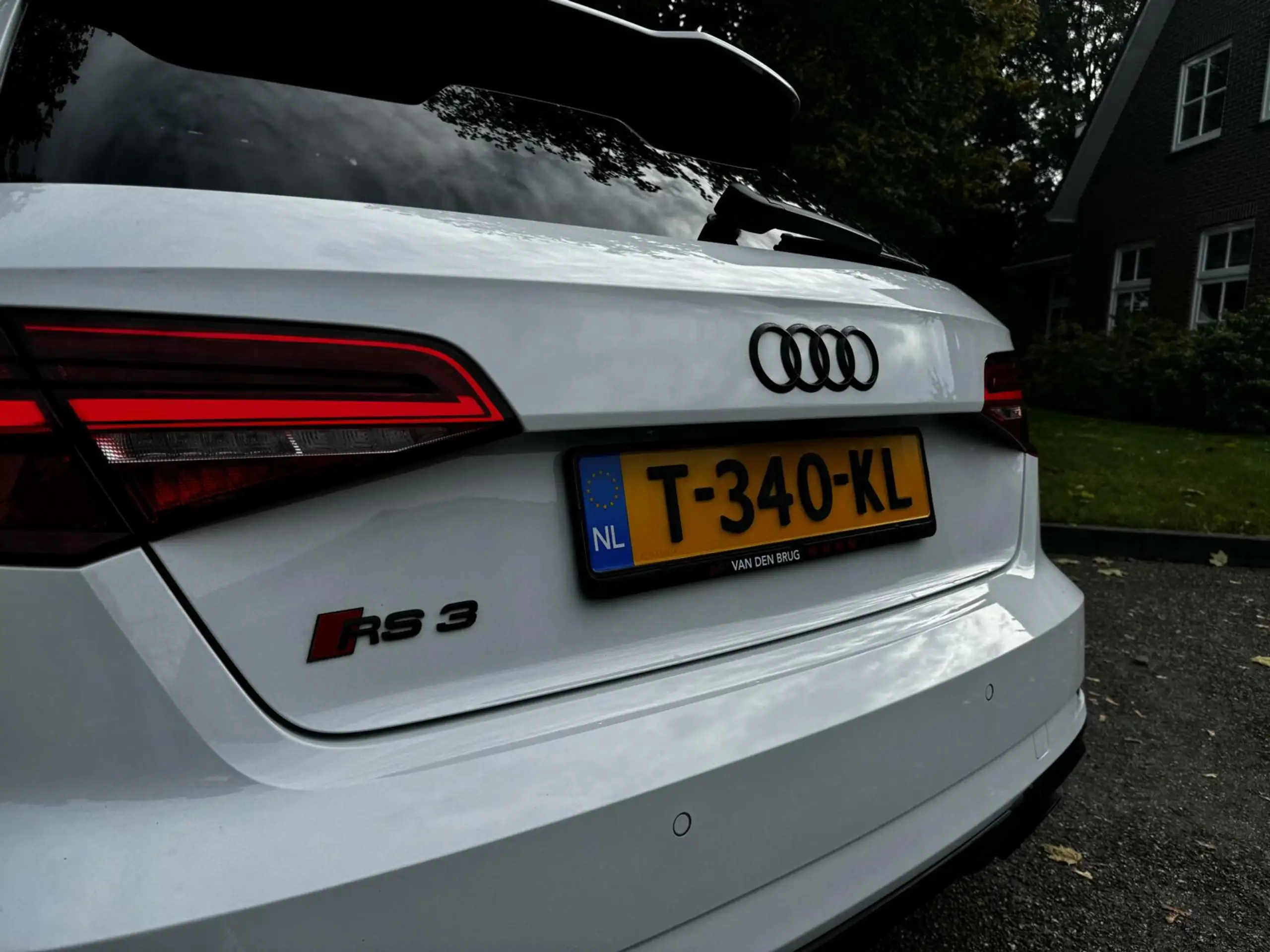 Audi - RS3