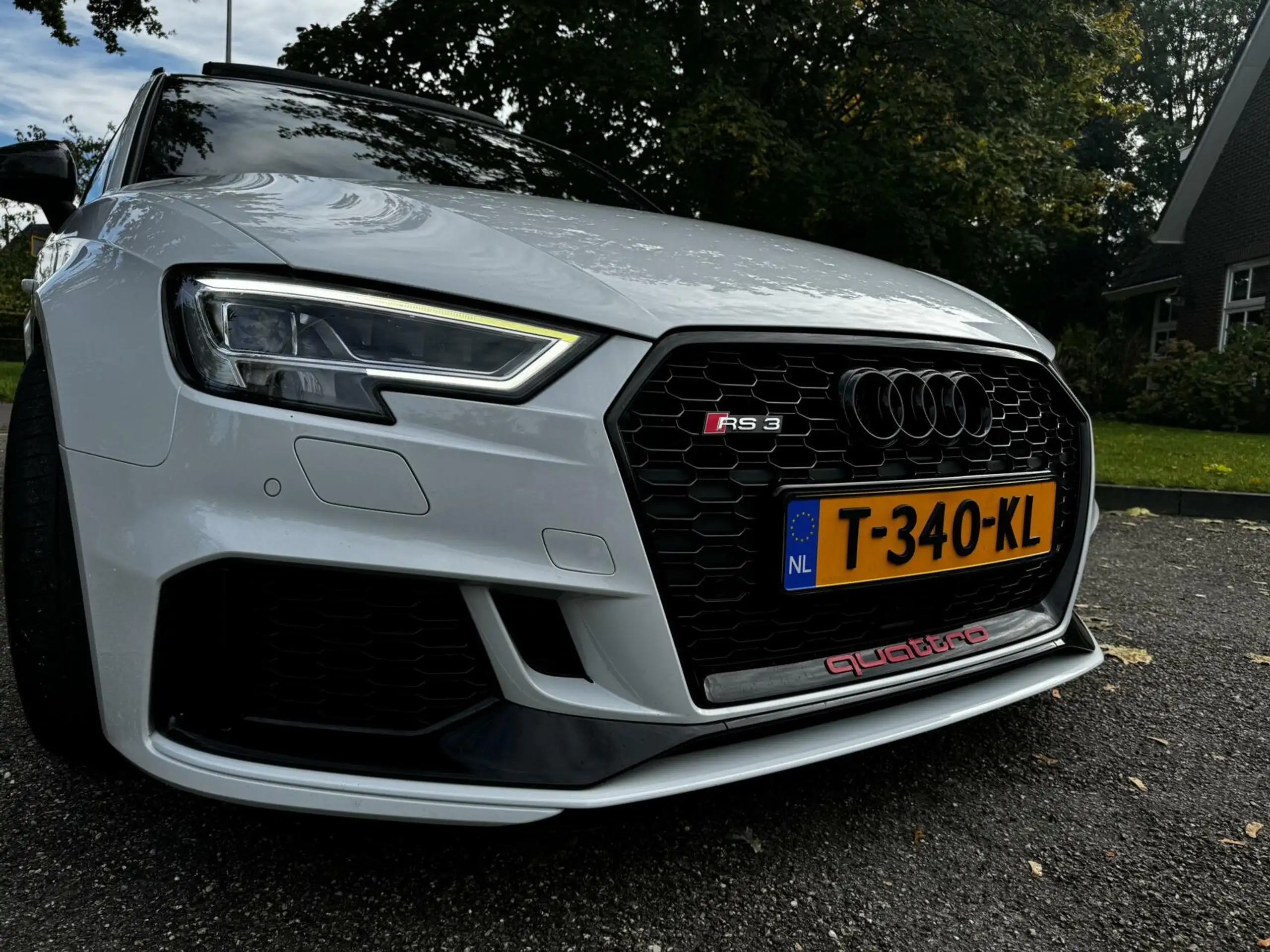 Audi - RS3