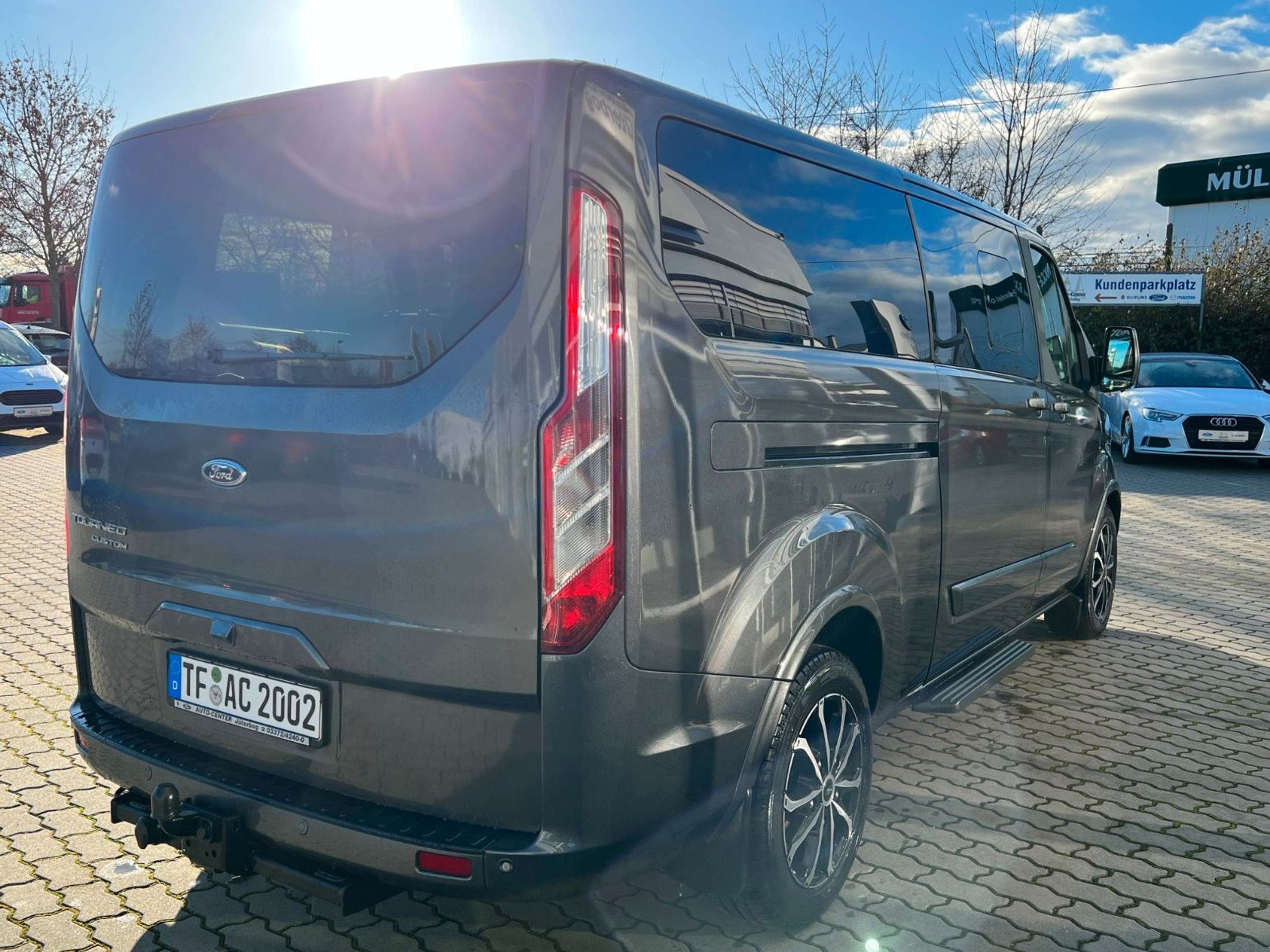 Ford - Tourneo Custom