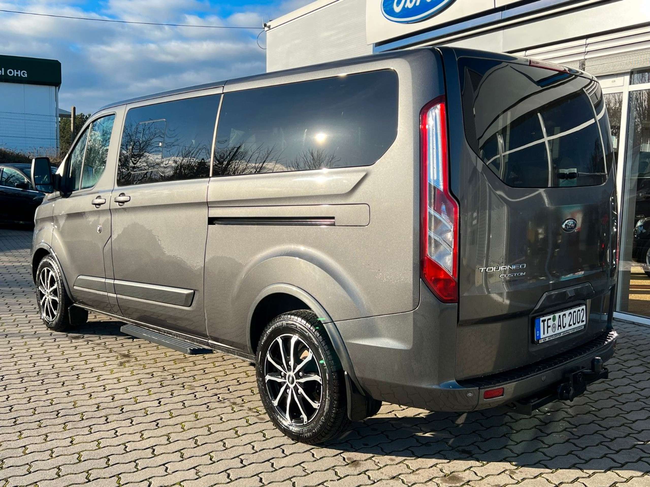 Ford - Tourneo Custom