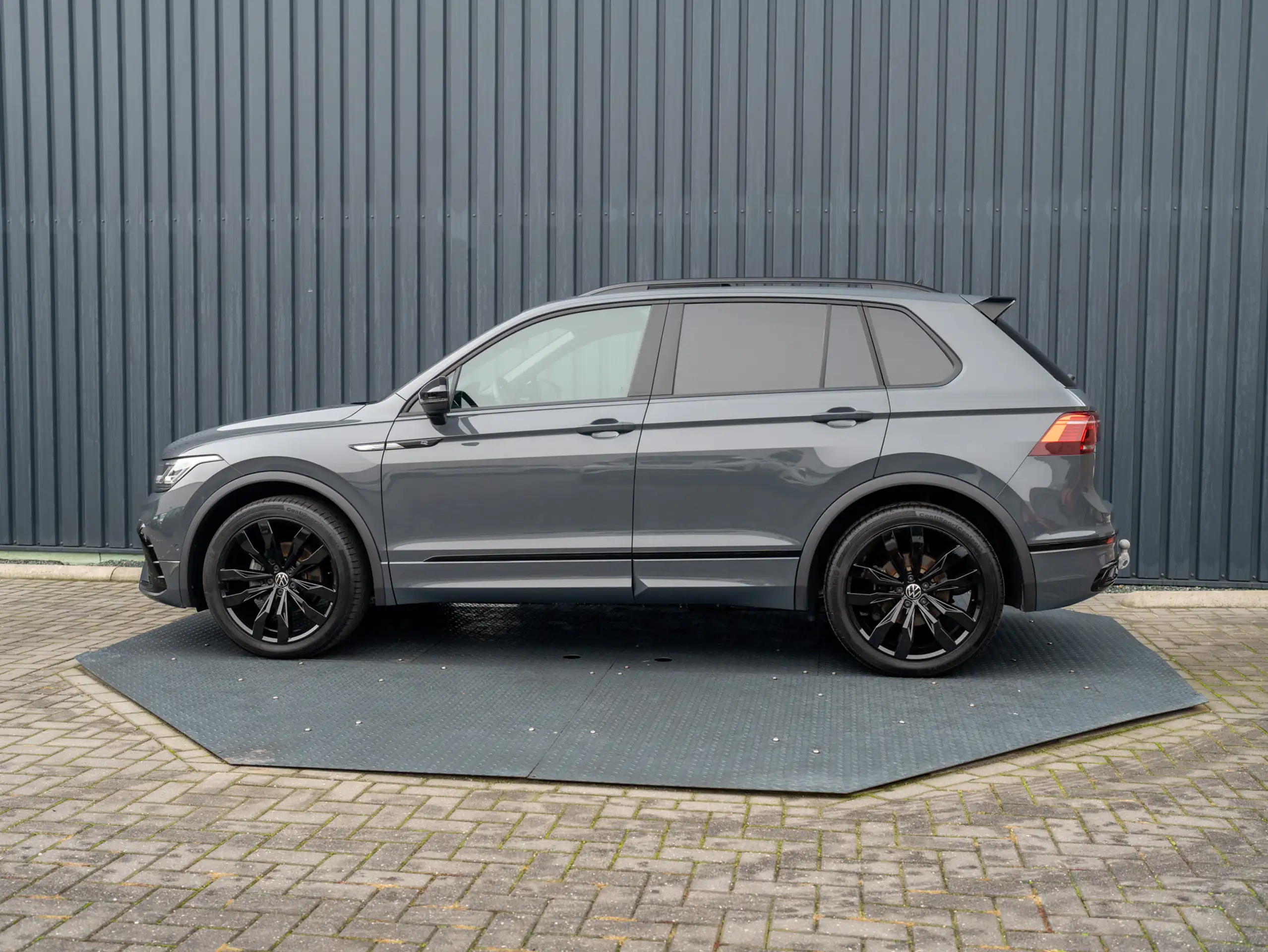 Volkswagen - Tiguan