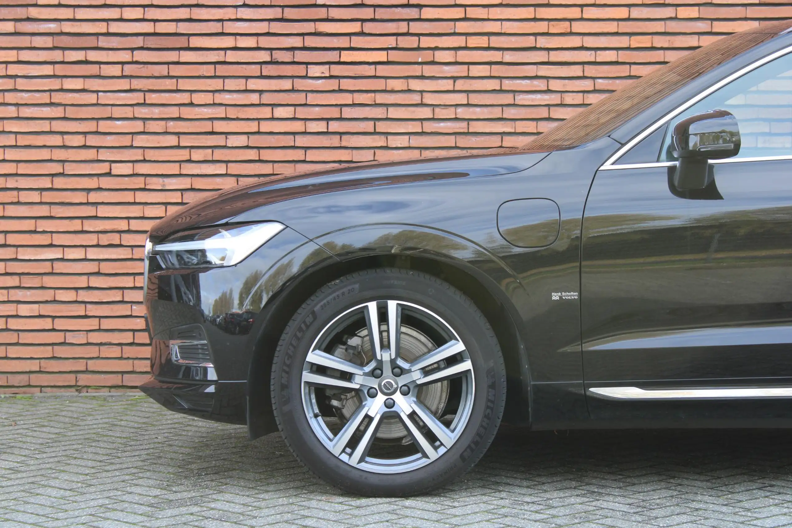 Volvo - XC60