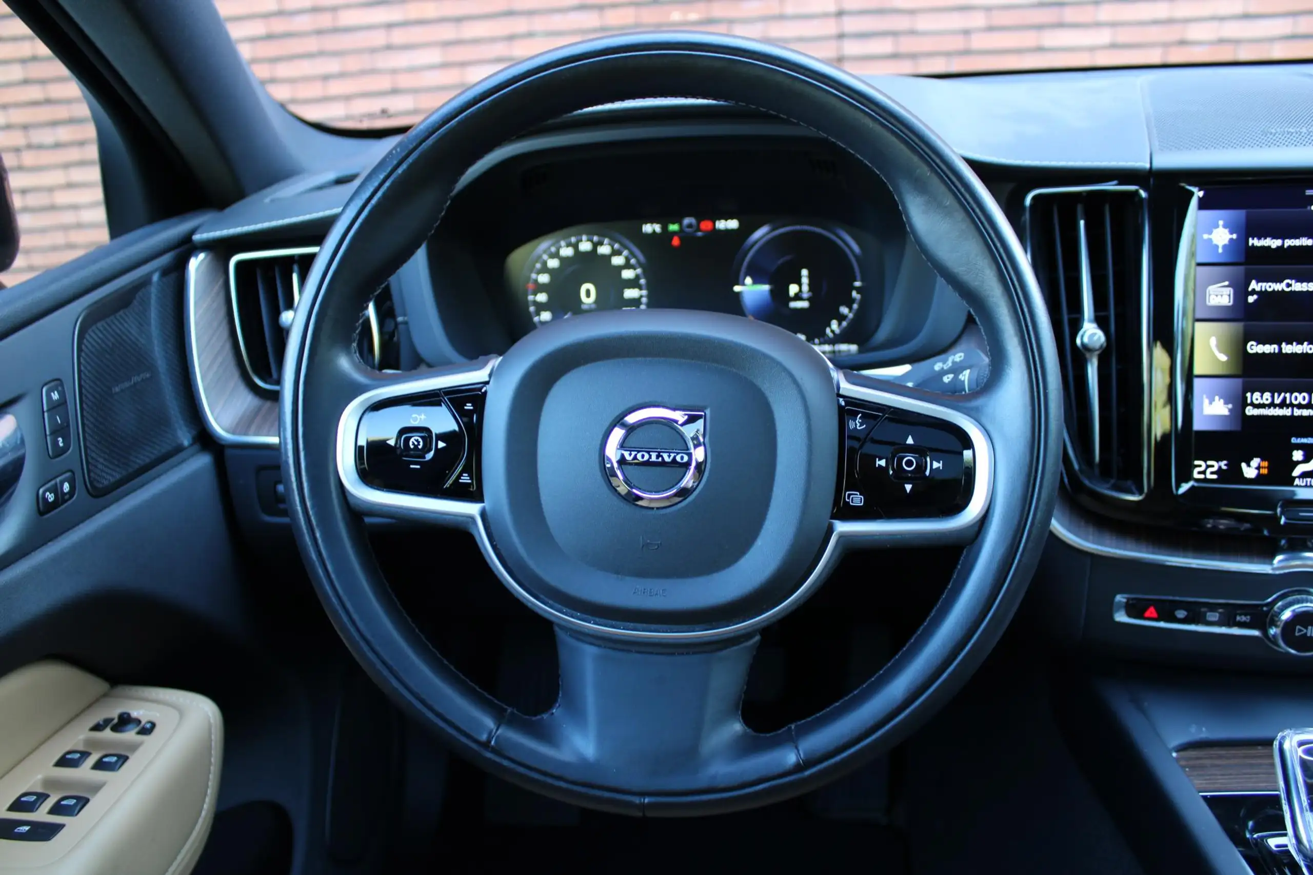 Volvo - XC60