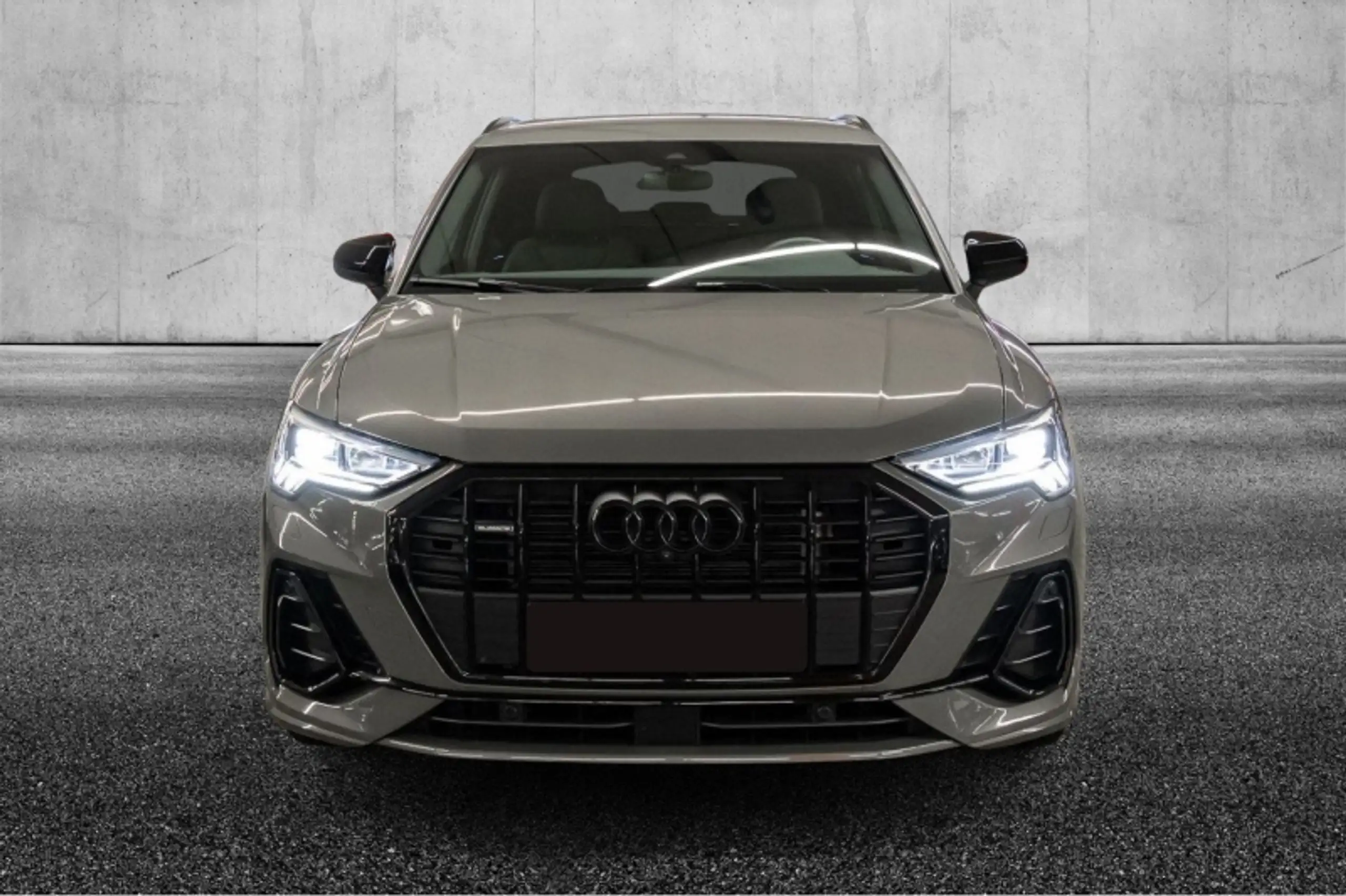 Audi - Q3