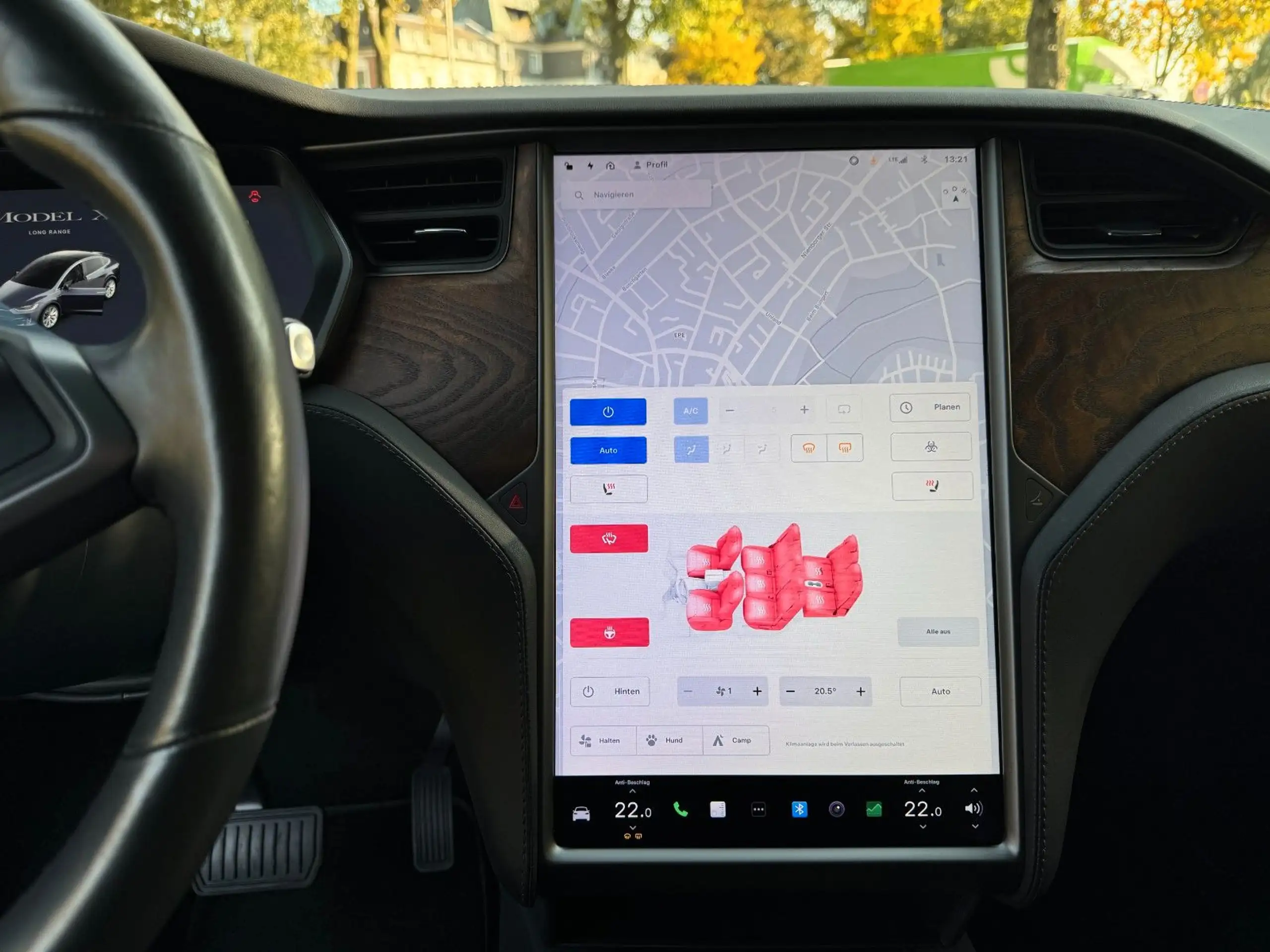 Tesla - Model X