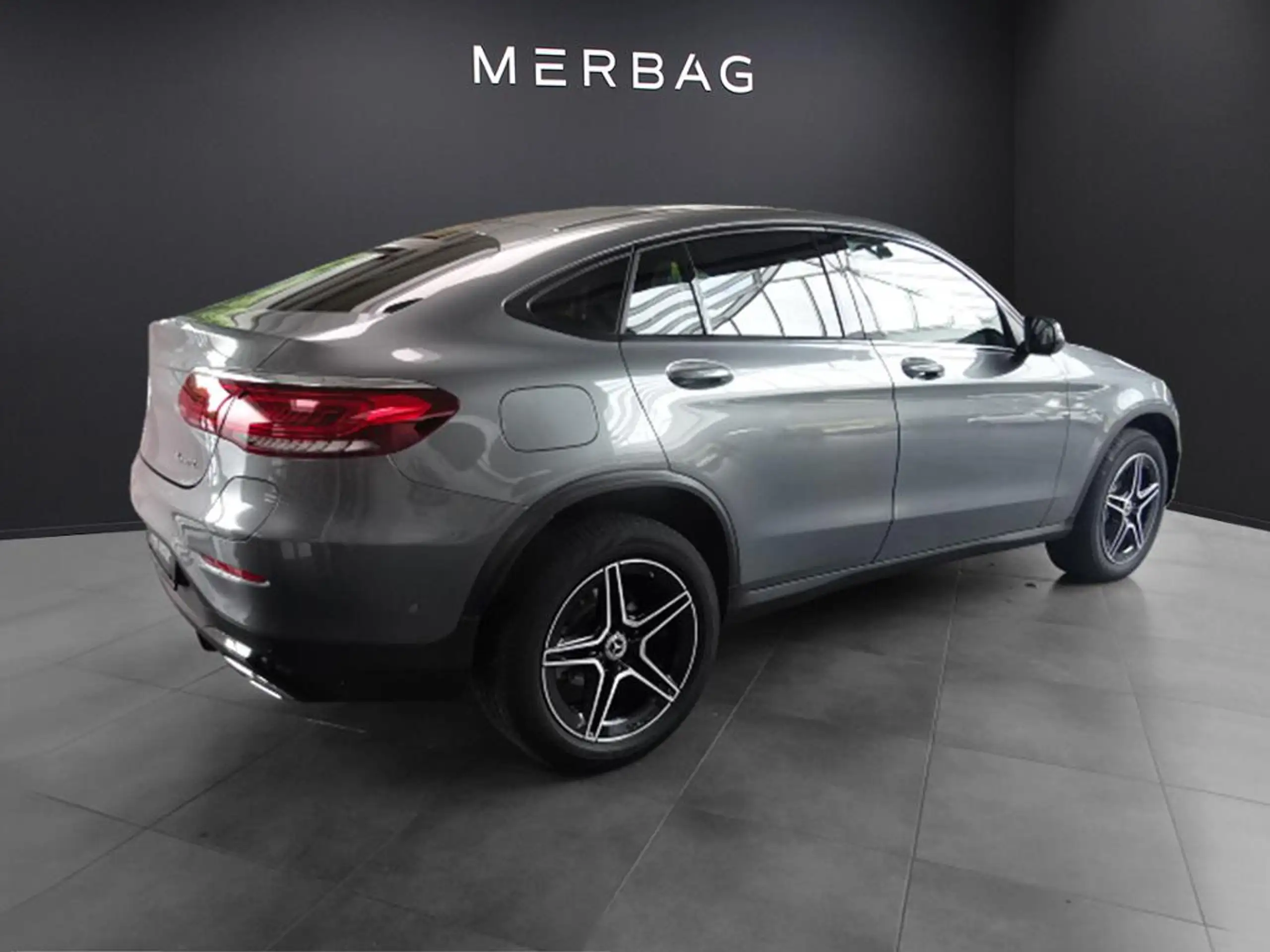 Mercedes-Benz - GLC 300