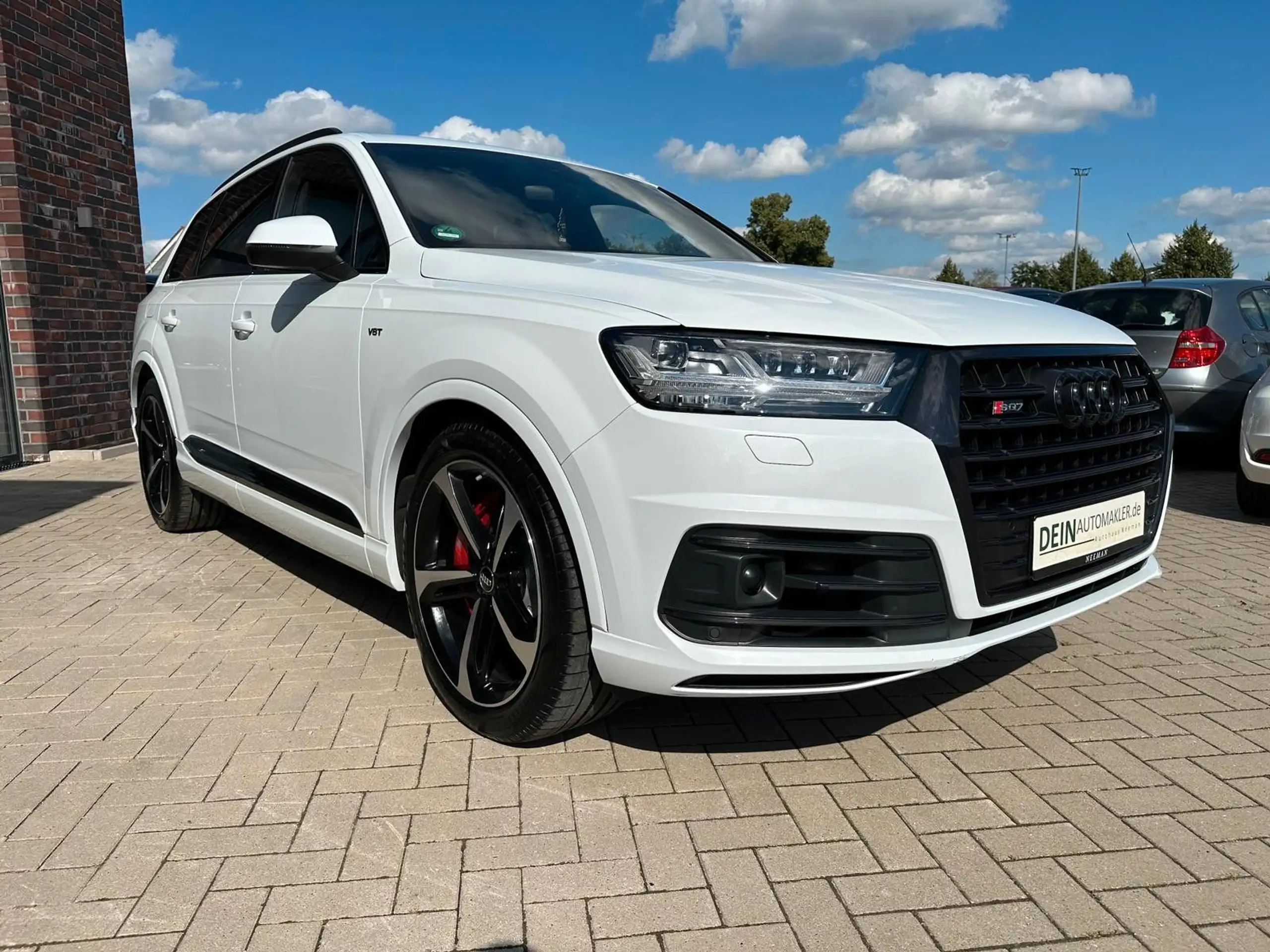 Audi - SQ7