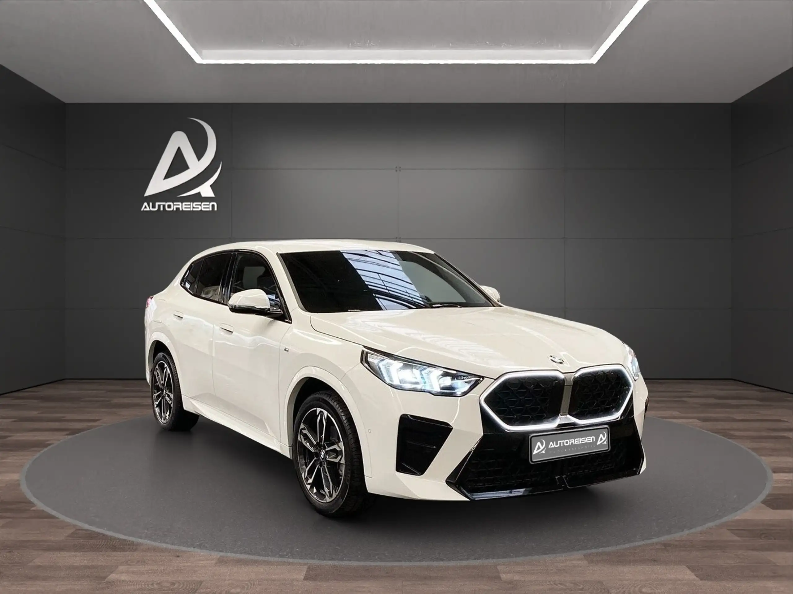 BMW - X2