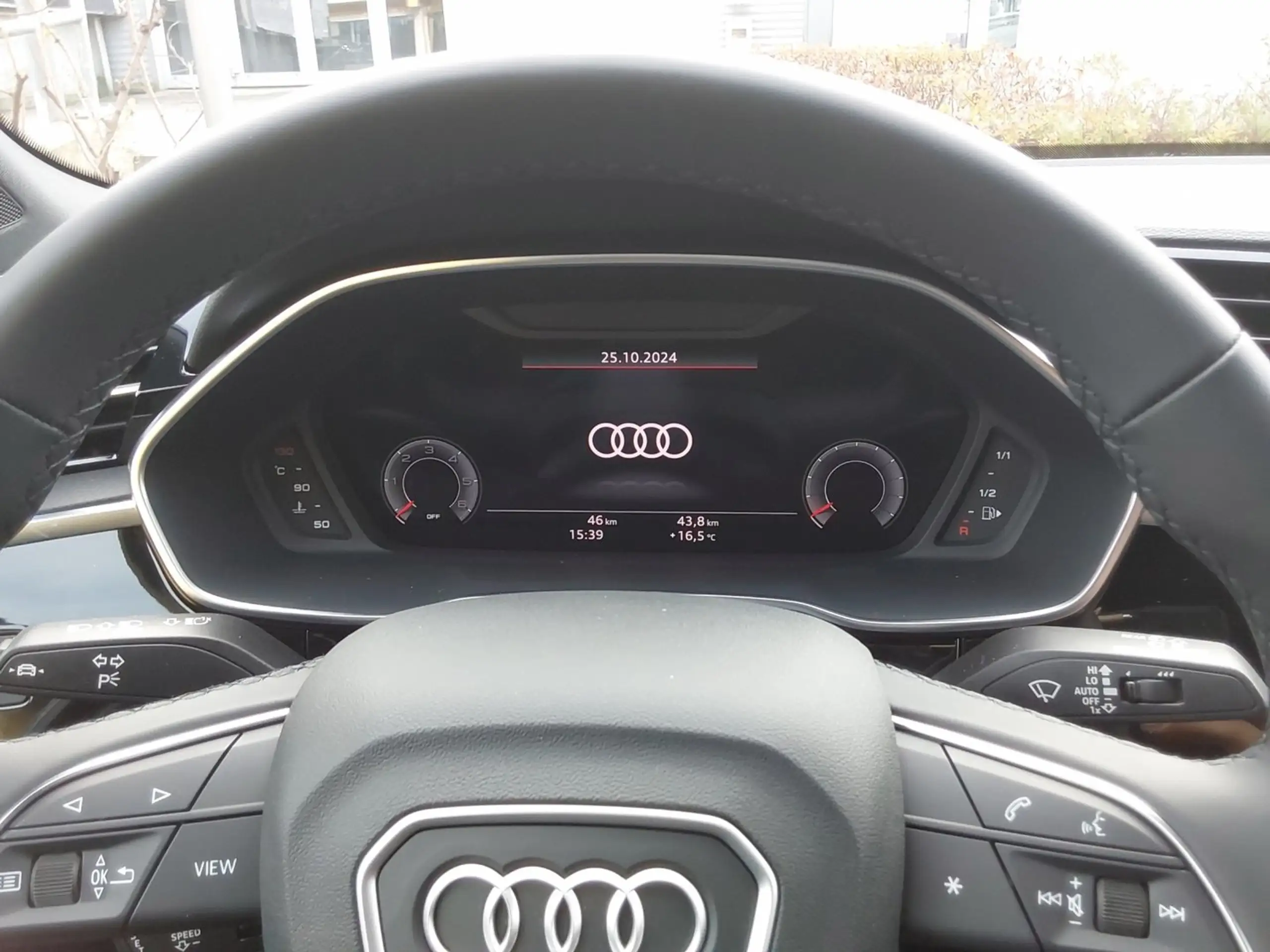 Audi - Q3