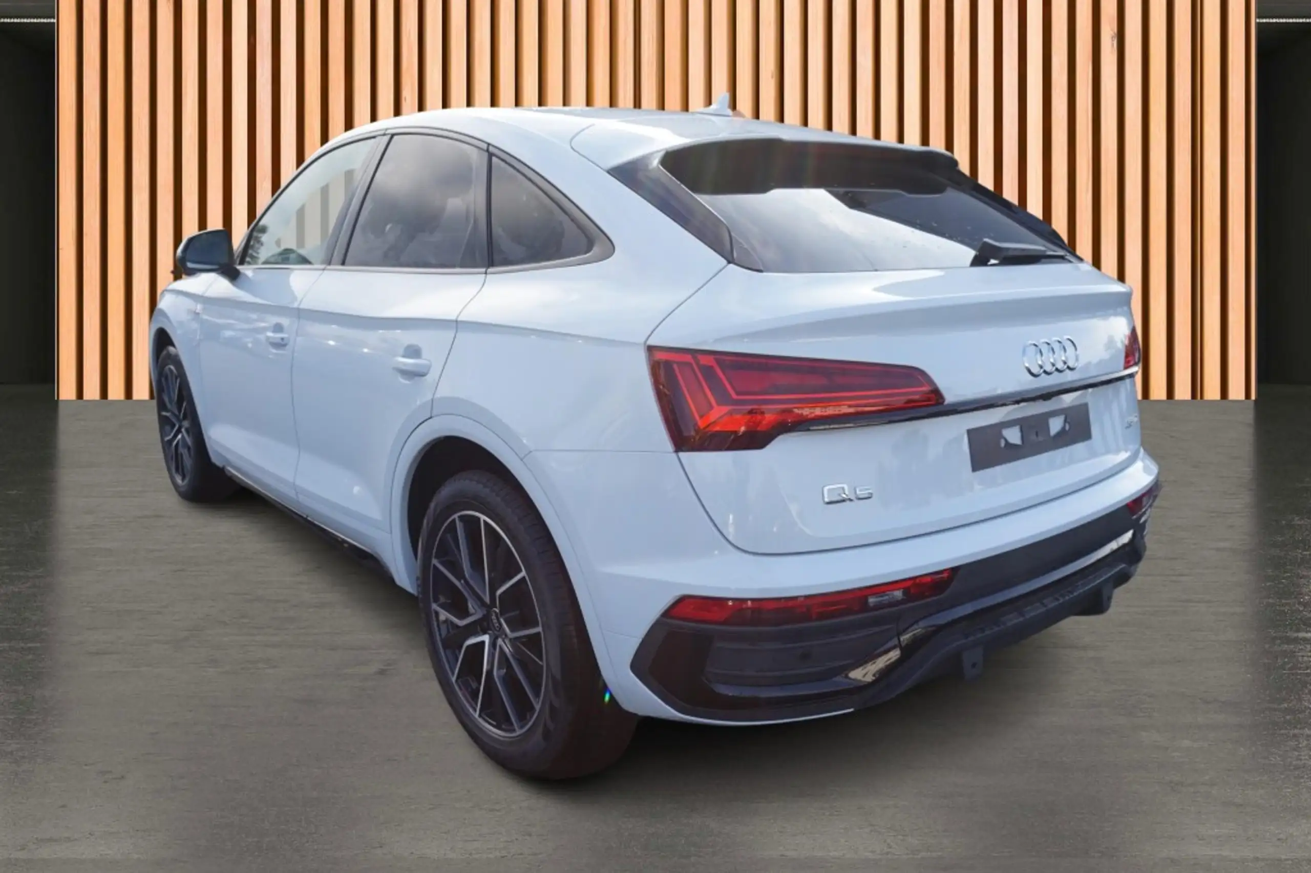 Audi - Q5