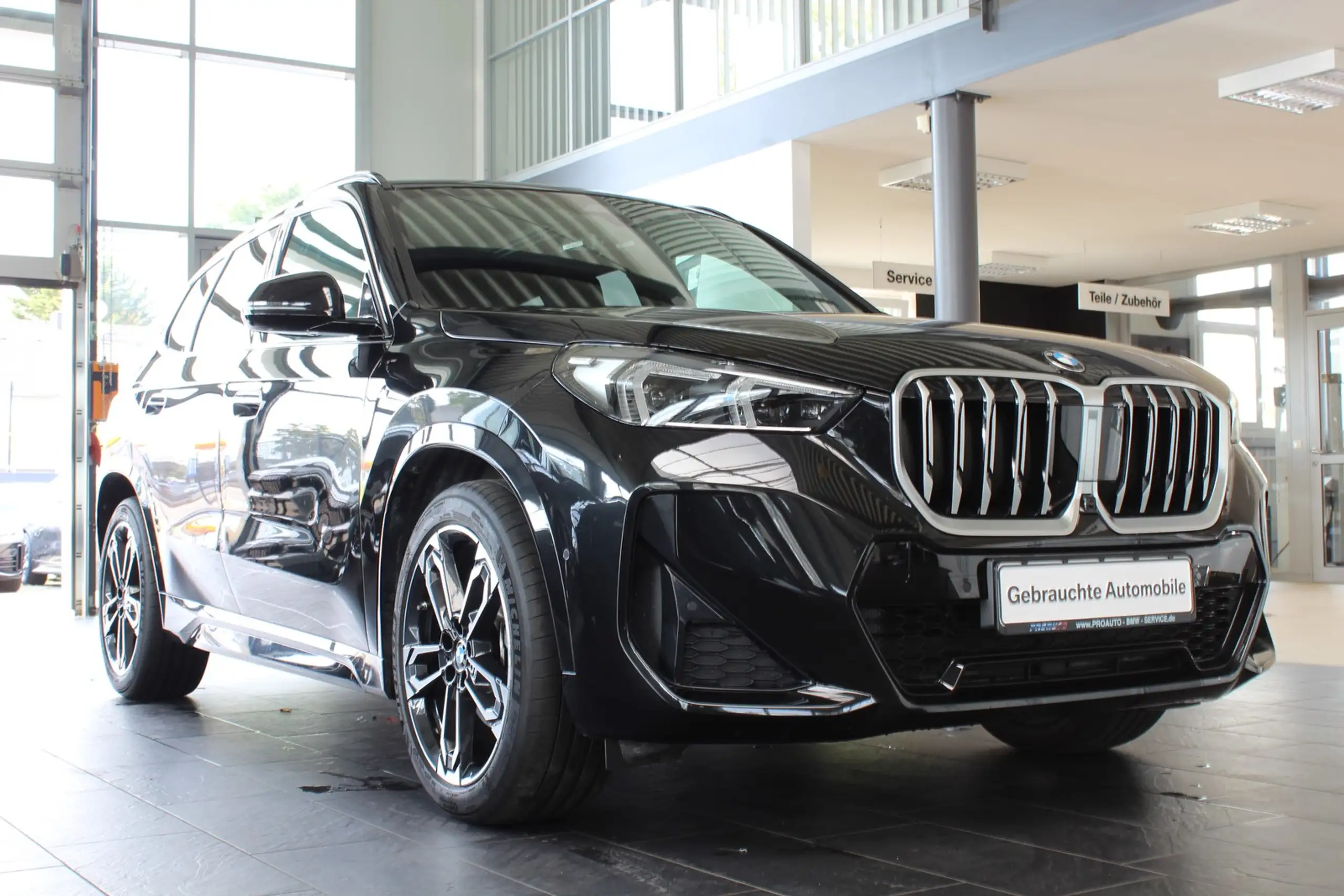 BMW - X1