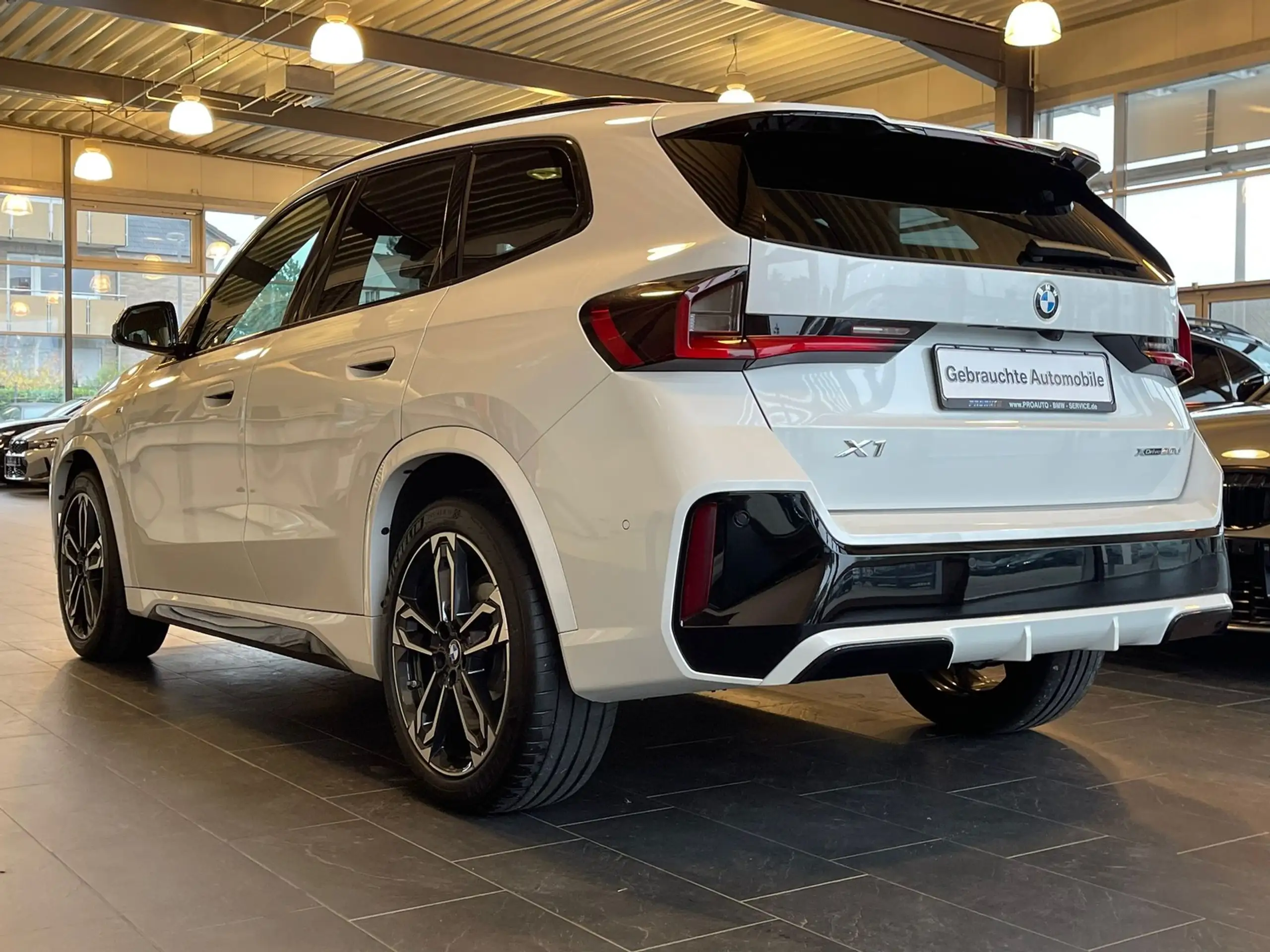 BMW - X1