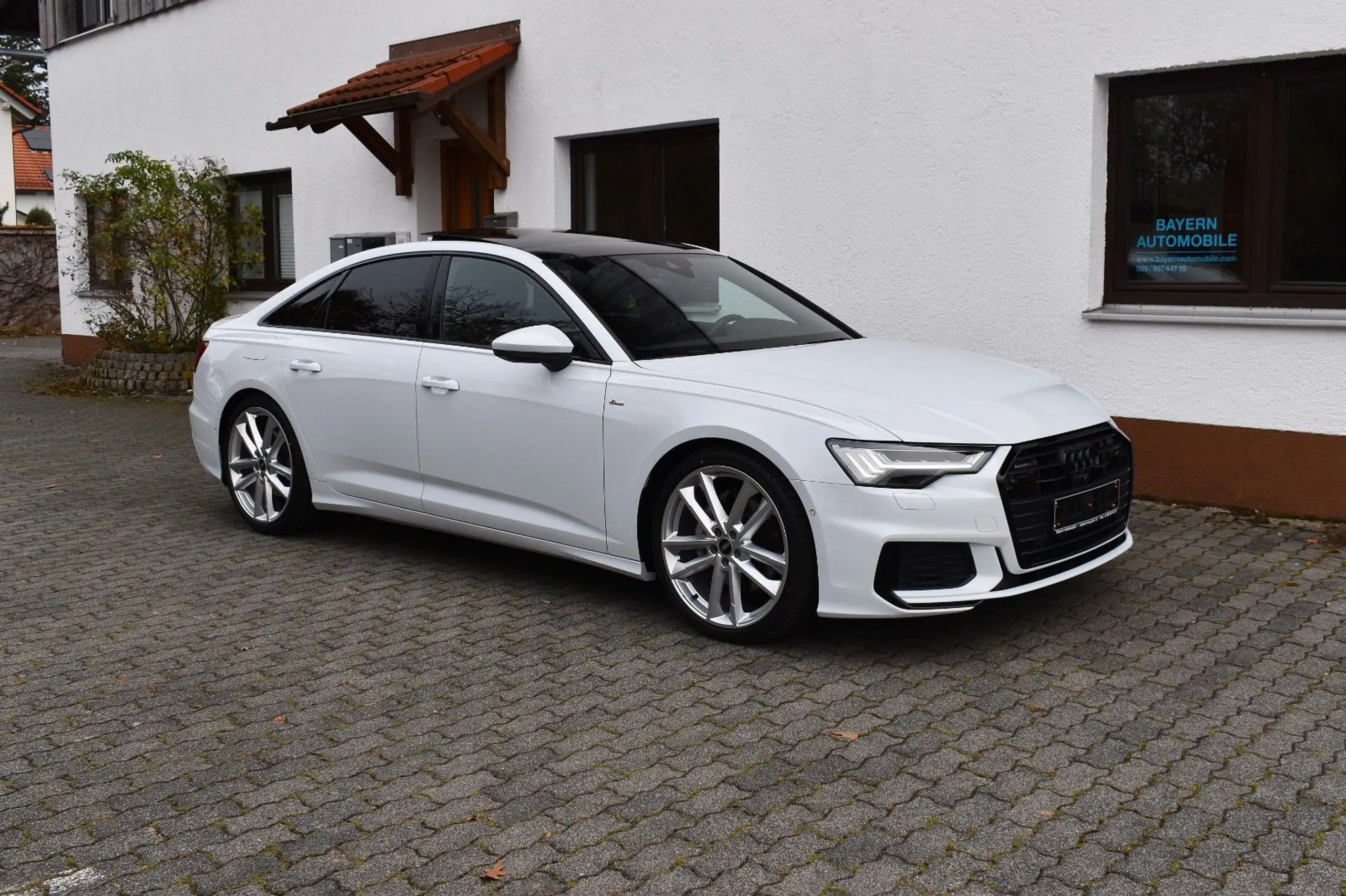 Audi - A6