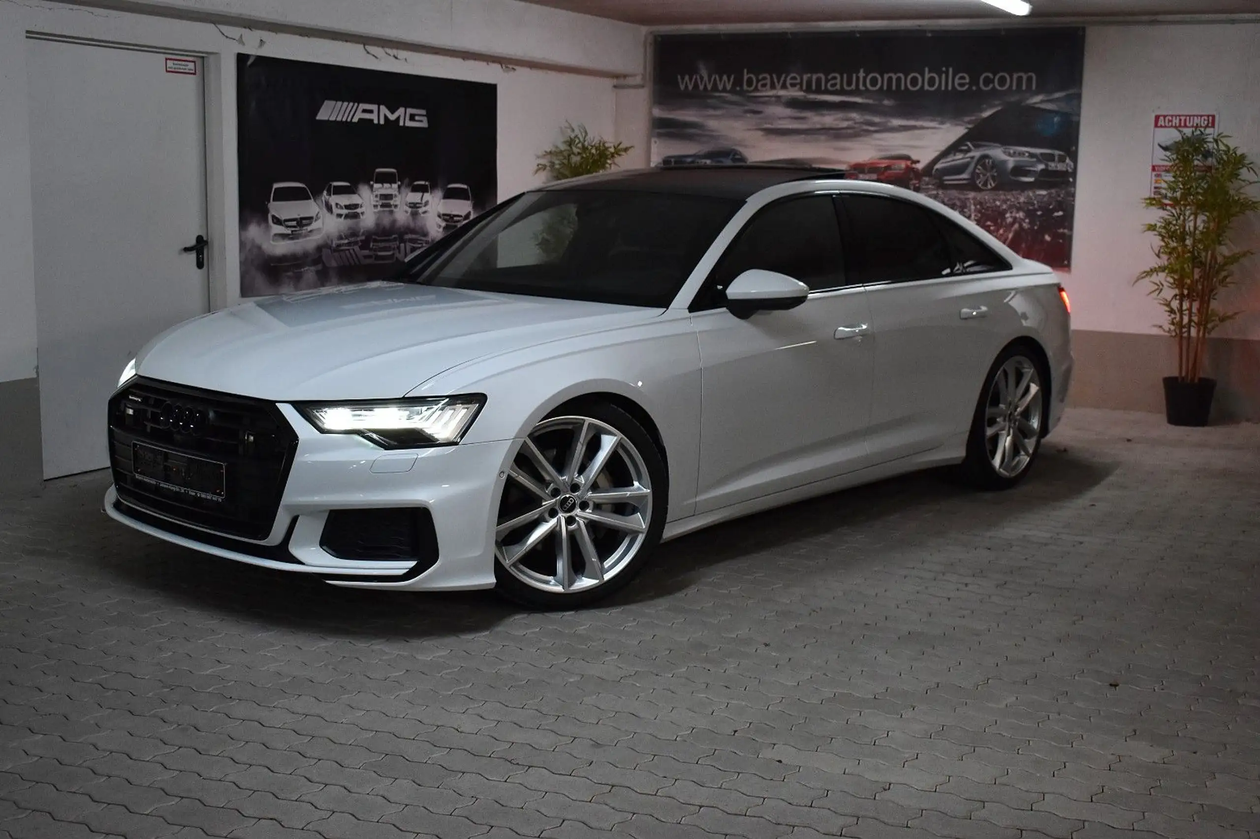 Audi - A6