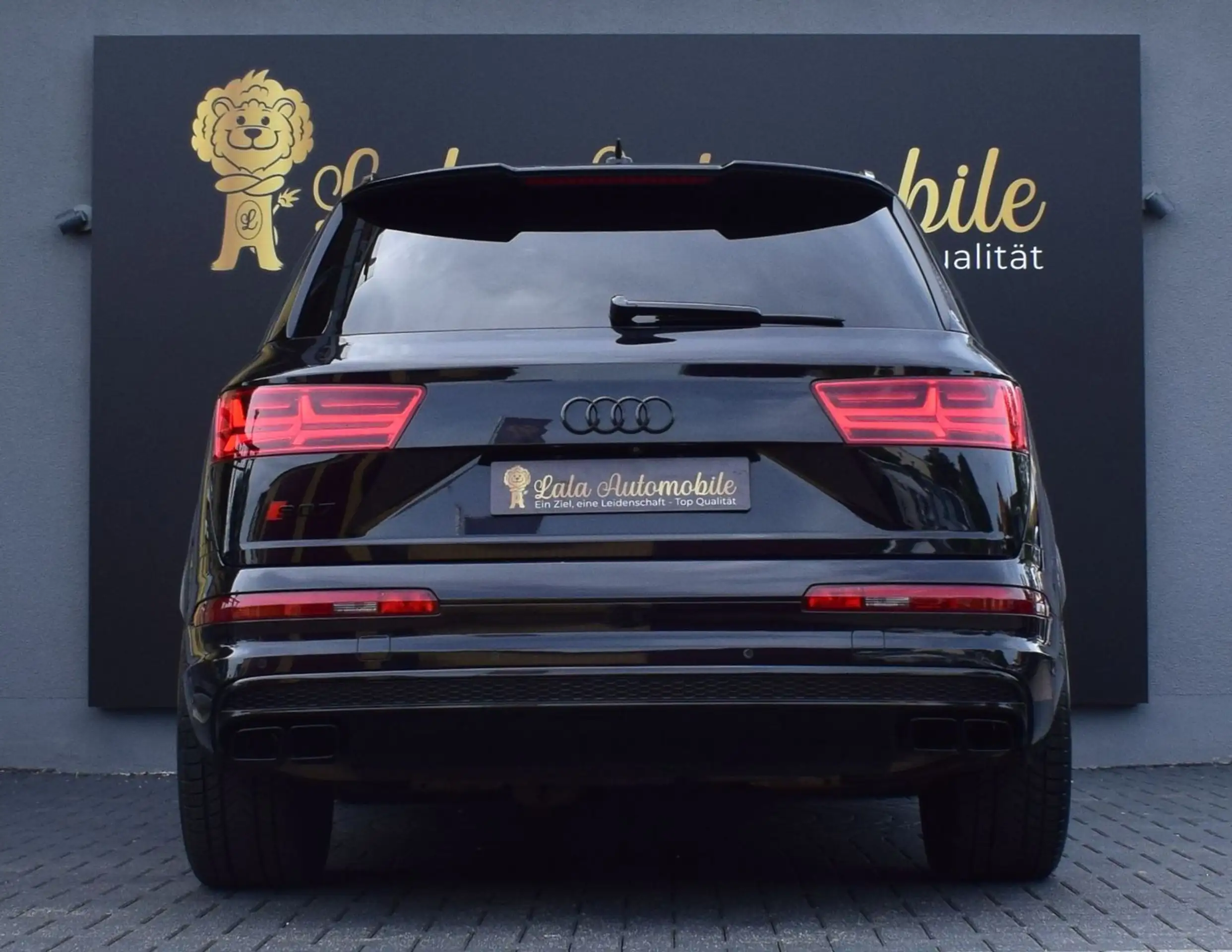 Audi - SQ7